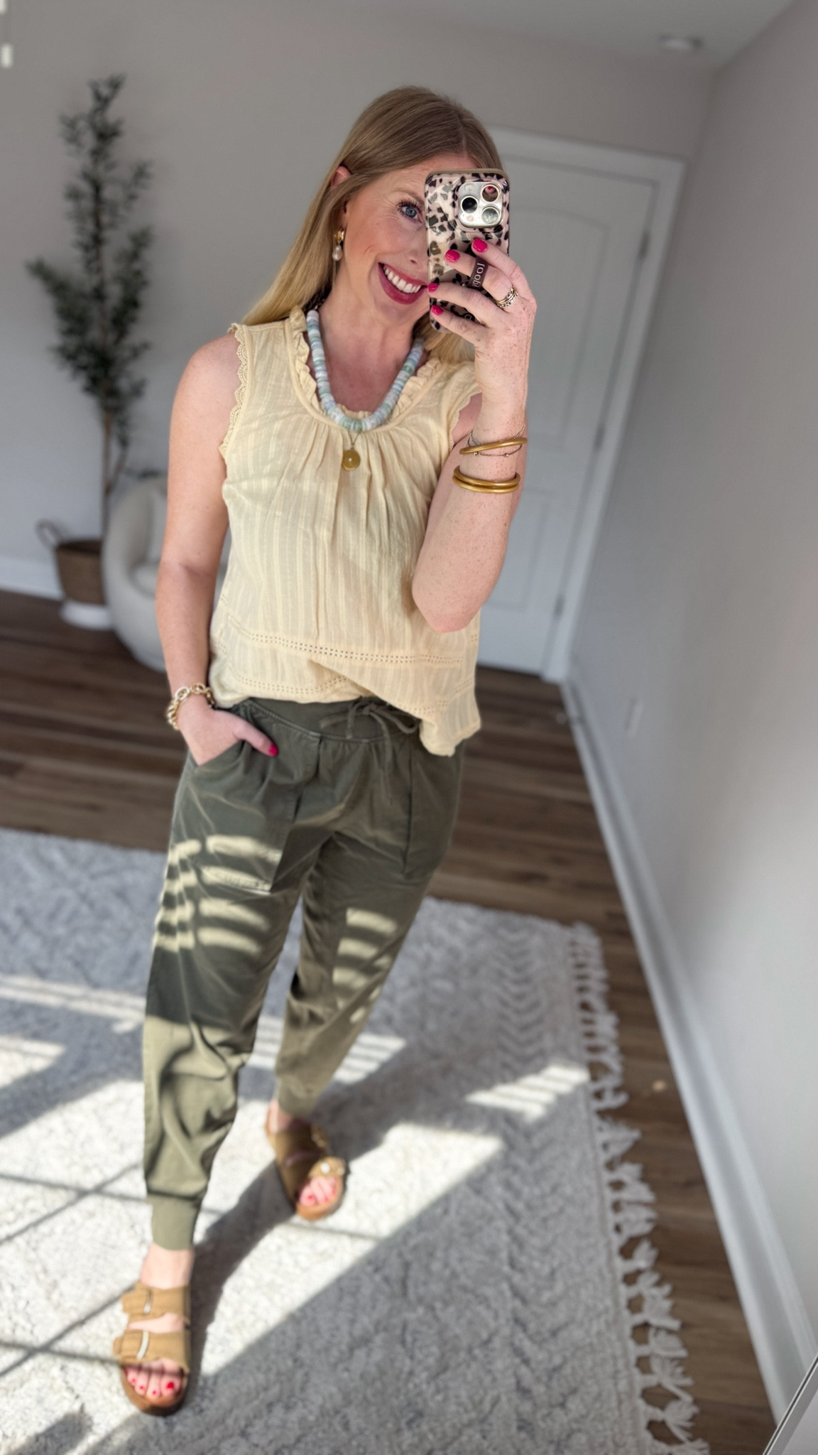 Weekend Walmart Wins Try-On
Yellow sleeveless top- small
Olive joggers- small

#LTKgrwm #LTKmomlife #LTKootd