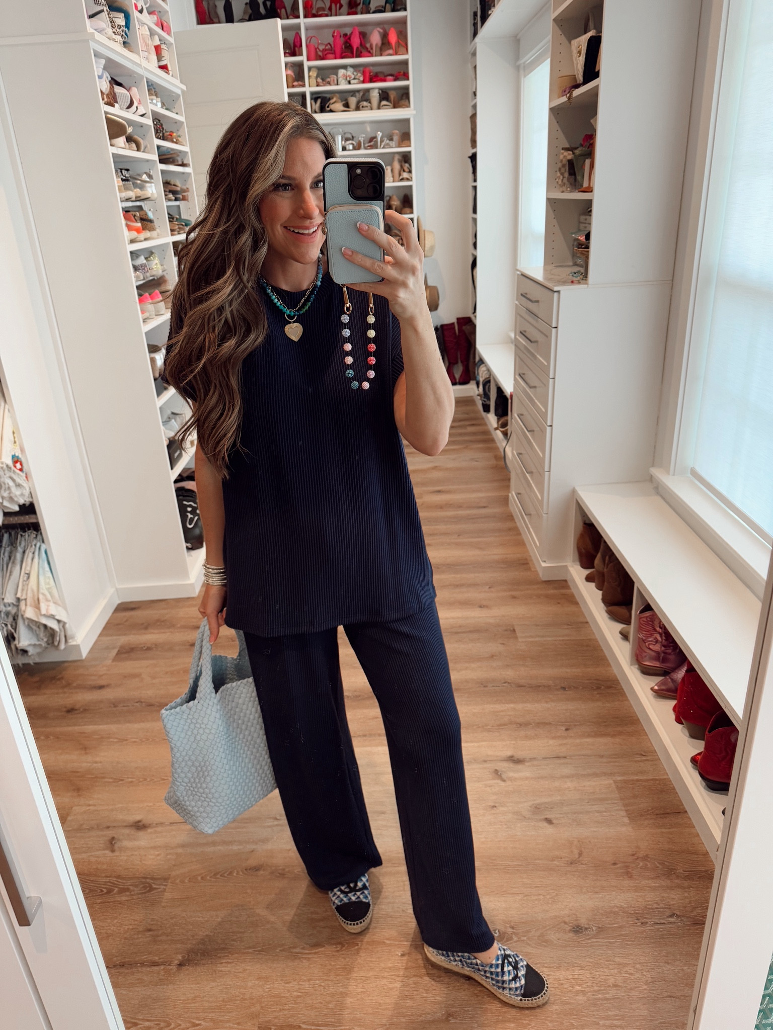 In a size medium in set on Amazon prime! 