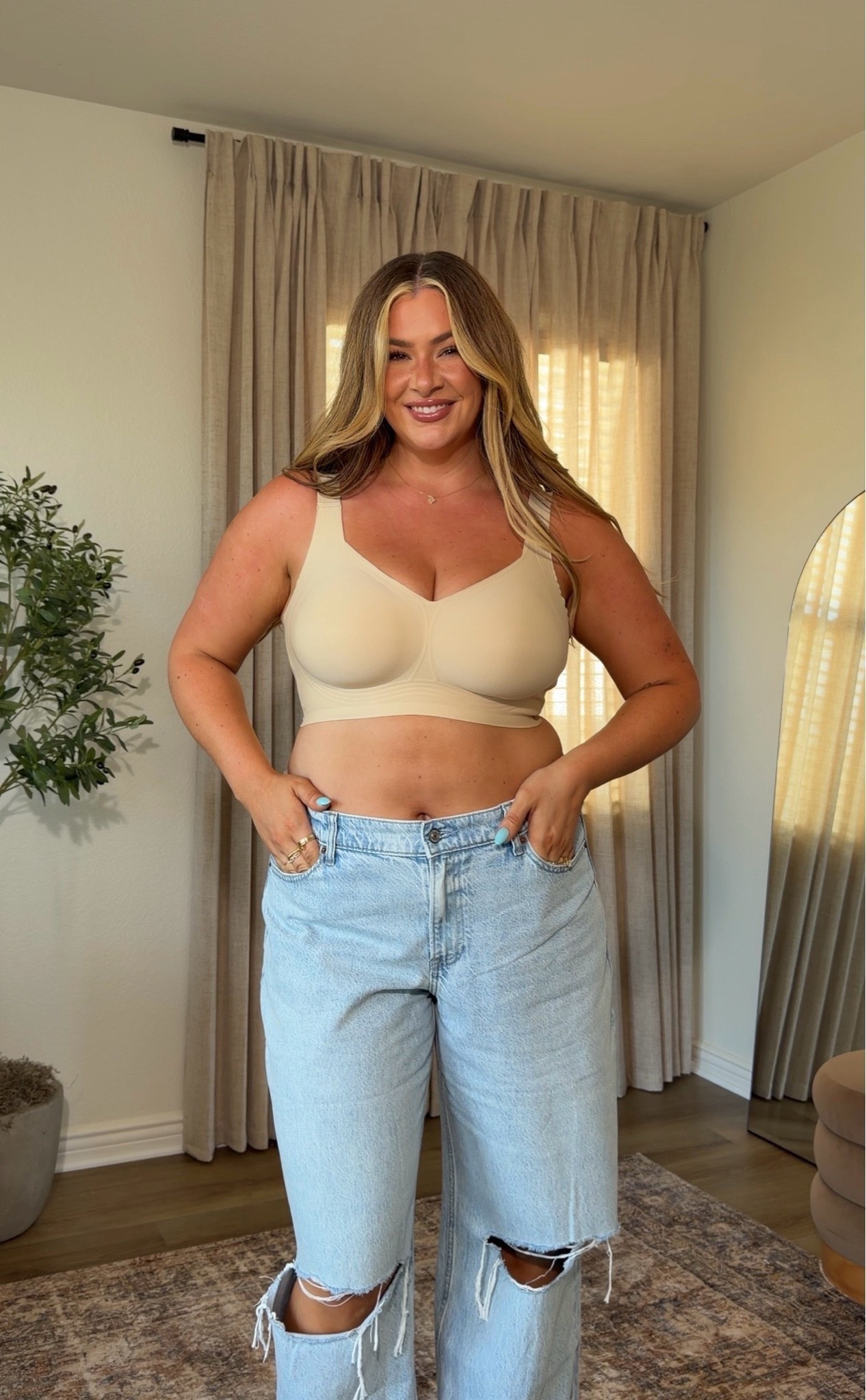 wearing xl in this jelly bra & a 33 long in the jeans 🤎🤓

Amazon fashion, Abercrombie jeans, Amazon bra, Vanessa Etheridge

#LTKMidsize #LTKootd
