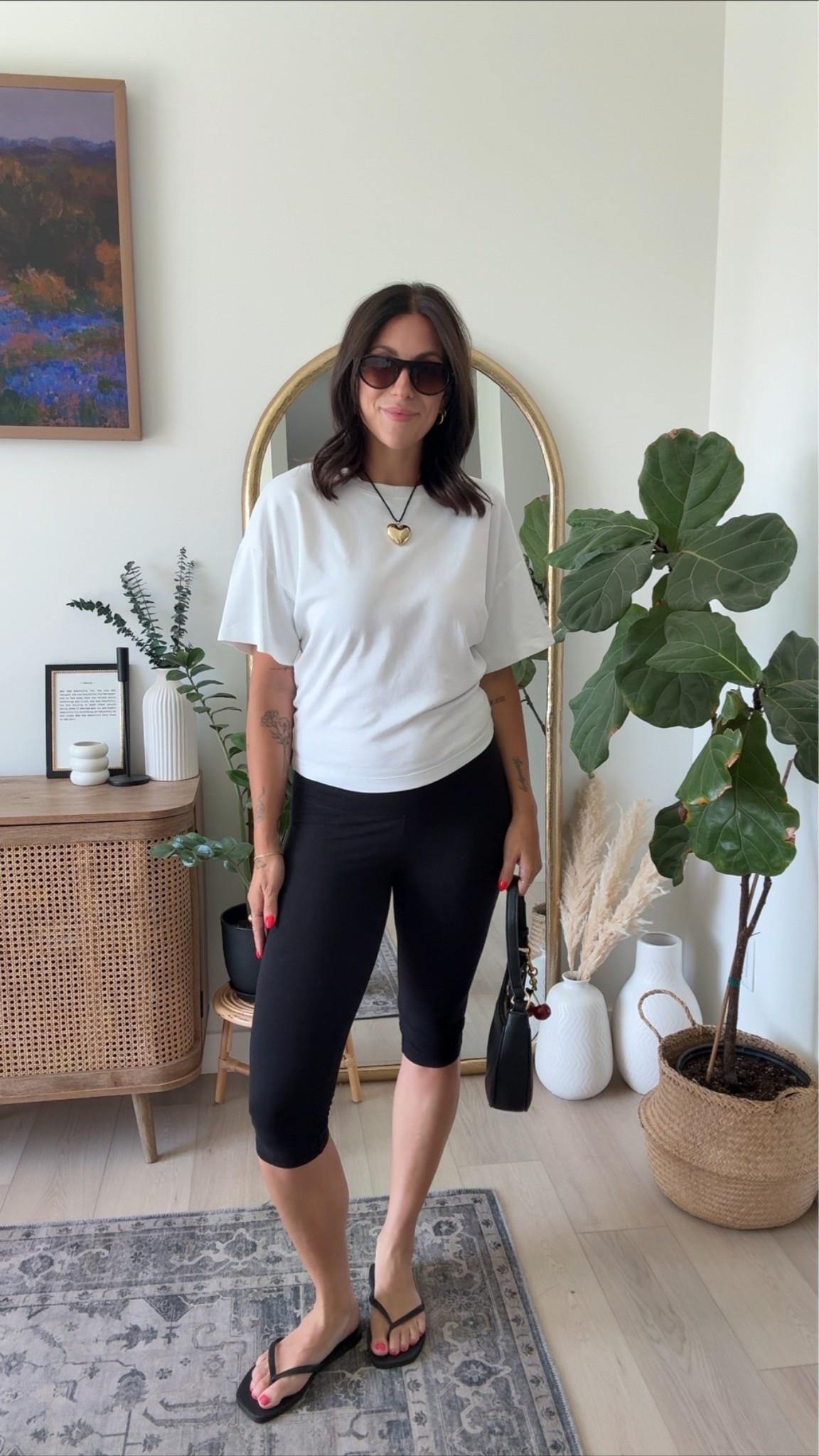 Styling capri pants day 1 
Pants are from Aritzia size small
T-shirt is also Aritzia size small
Accessories or Amazon
Flip-flops are Havianas￼

#LTKcanada #LTKsummer