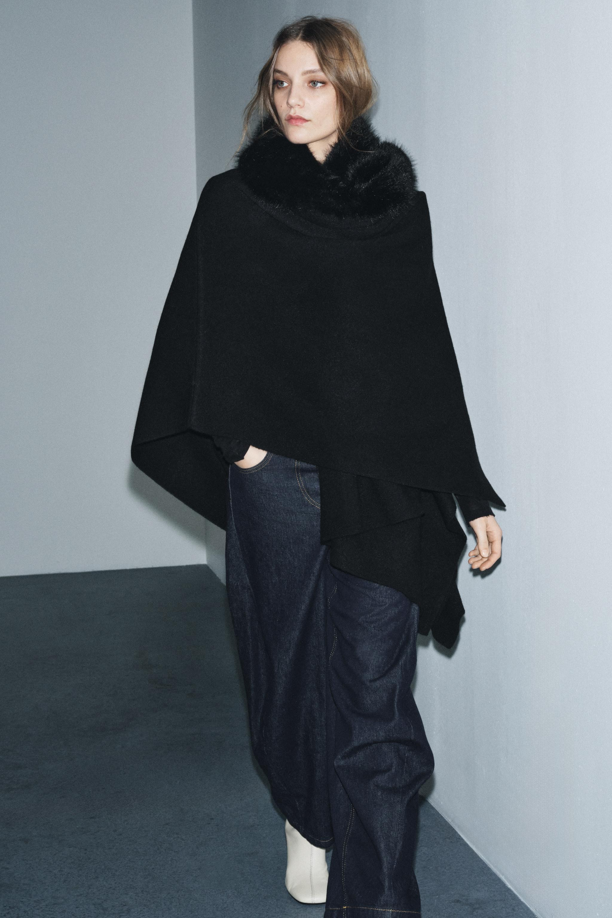 KNIT SHEEPSKIN CAPE | Zara UK