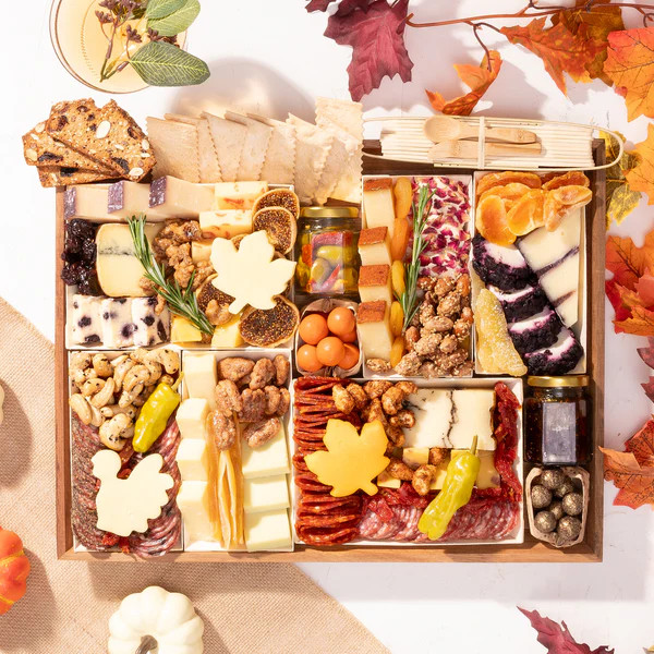 Thanksgiving Large FALLcuterie Board | Boarderie