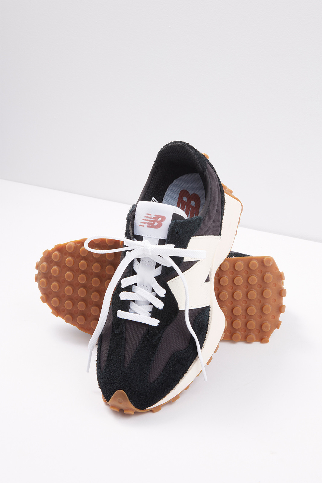 NEW BALANCE 327 Sneaker | EVEREVE | Evereve