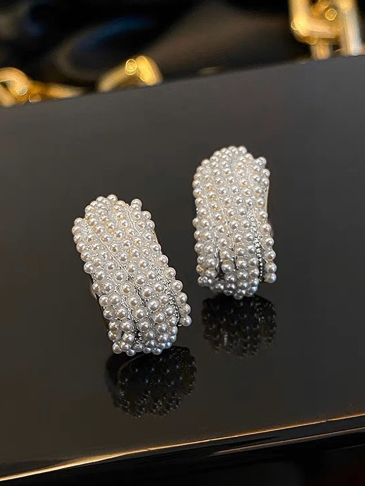 1pair Elegant Faux Pearl Stud Earrings | SHEIN
