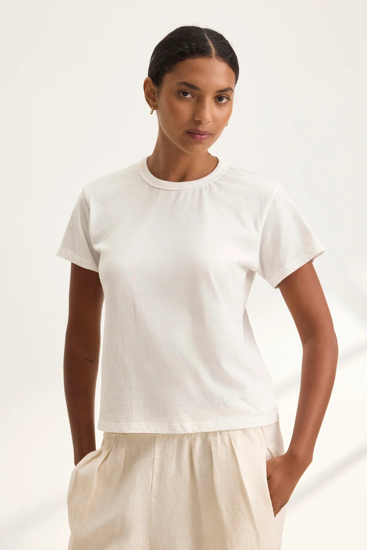 JAZZ ORGANIC COTTON JERSEY SHORT SLEEVE CREW NECK TEE | Velvet by Graham & Spencer