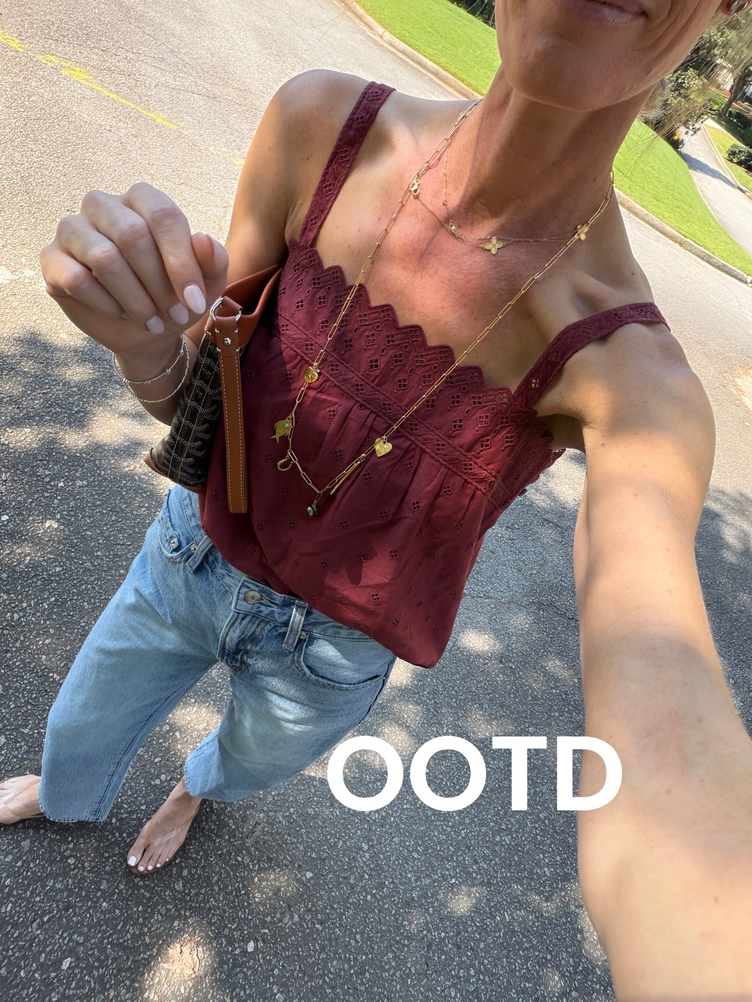 Small top and 26 jeans!