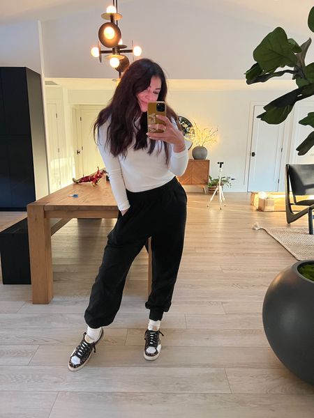 The coziest amazon sweatpants!!! Wearing size small, they are an oversized fit. 
Amazon clothing 
Amazon joggers 
White shirt, small
Golden goose stardan sneakers, 39
#meandmrjones 

#LTKunder50 #LTKhome #LTKunder100