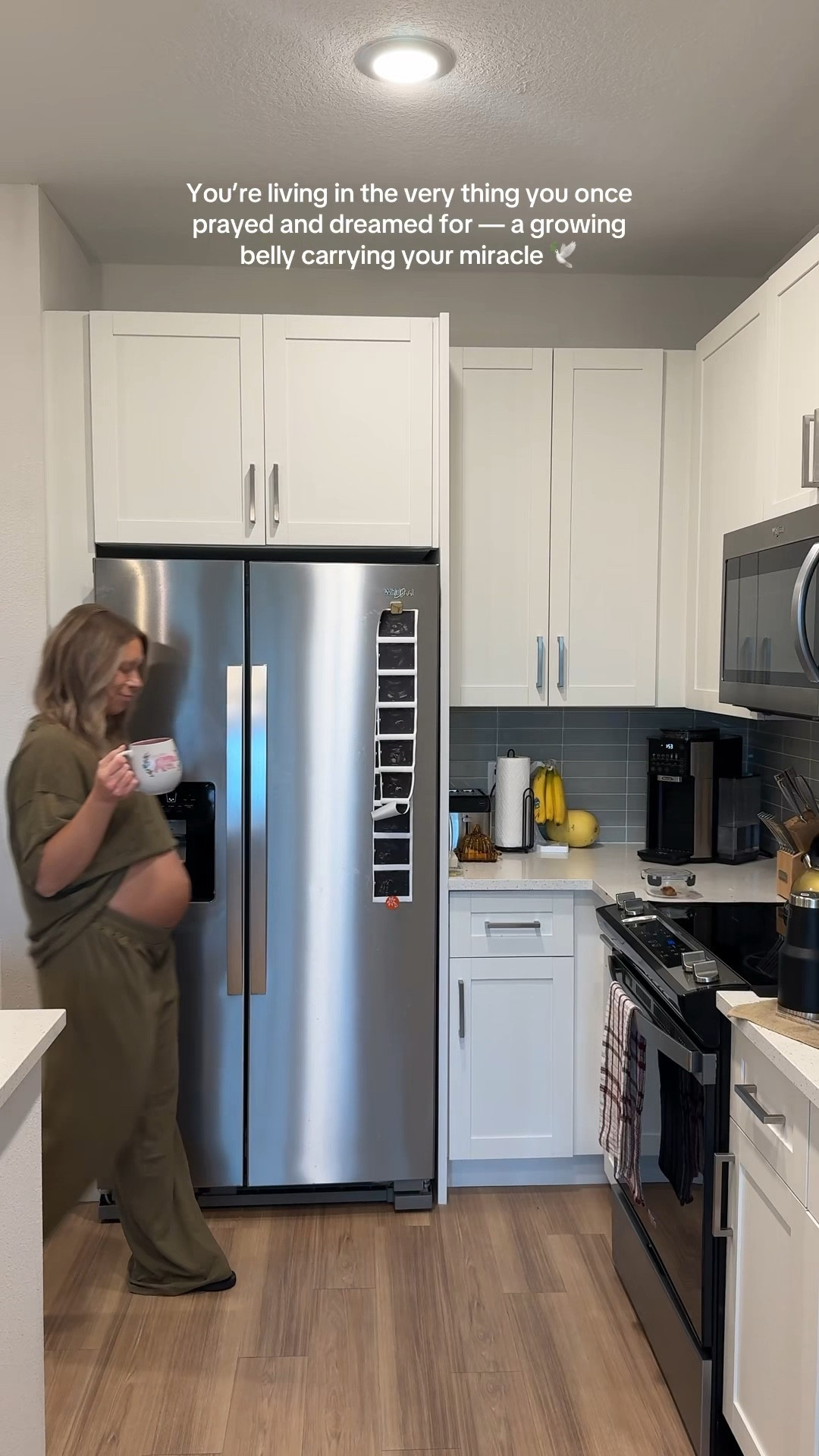 Wearing size large so it will fit me my whole pregnancy 

For reference: I’m 5’4” and 164lbs (and growing) atm 🤭  #bumpfriendlyoutfit #loungeset 

#LTKBump