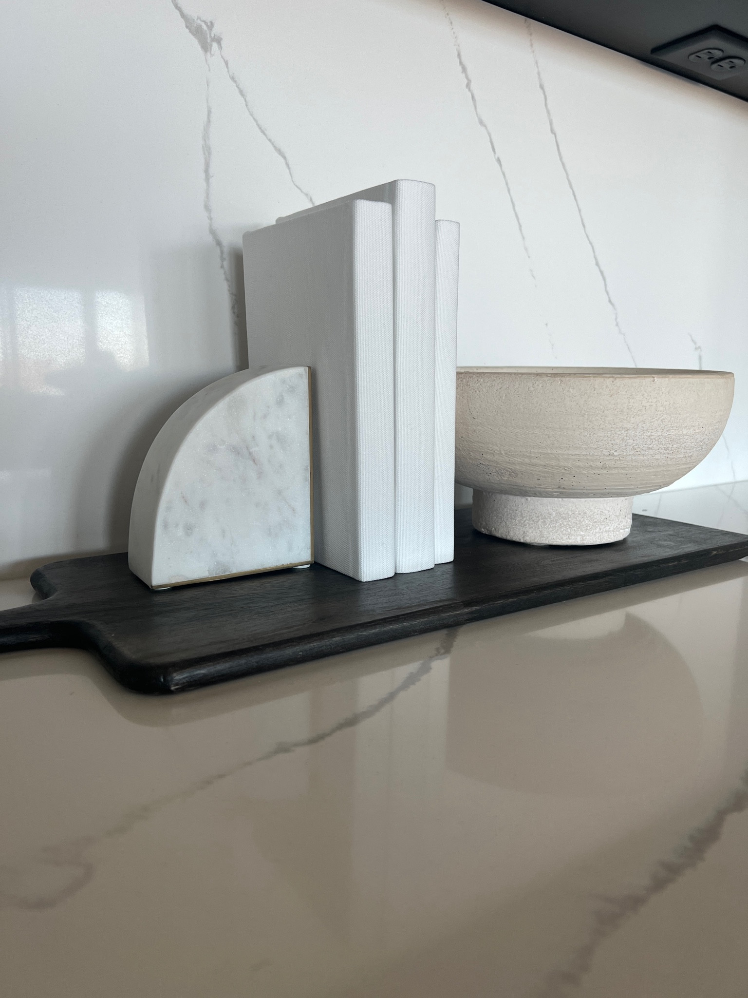 Modern Kitchen Counter Styling.

Neutral modern styling, home decor, modern decor, marble bookends, affordable bookends, brass decor, gold decor, black decor, white decor, modern kitchen finds, black kitchen, tray, dark modern tray, dark paddle tray, bowls, drinkware, coffee cups, bar items, kitchen towels, silverware, cook book, cookbook stand, natural plant, faux plant, Amazon home on sale, amazon finds, Amazon home, target home, wayfair sale, target home finds.

#newfinds  #designerinspired #homefinds #homeaccount #interioraccounts #modernaesthetics #homedecor
#coffeetableinspo #springrefresh #organicmodern #interiordesign #neutralhomedecor #interior4all  #liketkit #momblogger #modernhome  #founditonamazon #amazonfavorites #amazonhomefinds #amazonhome #homerefresh #springdecor #interiordesigner #amazonfinds  #targetfinds #amazonmusthaves #targetessentials 

#LTKstyletip #LTKhome #LTKstyletip #LTKunder50 #LTKhome