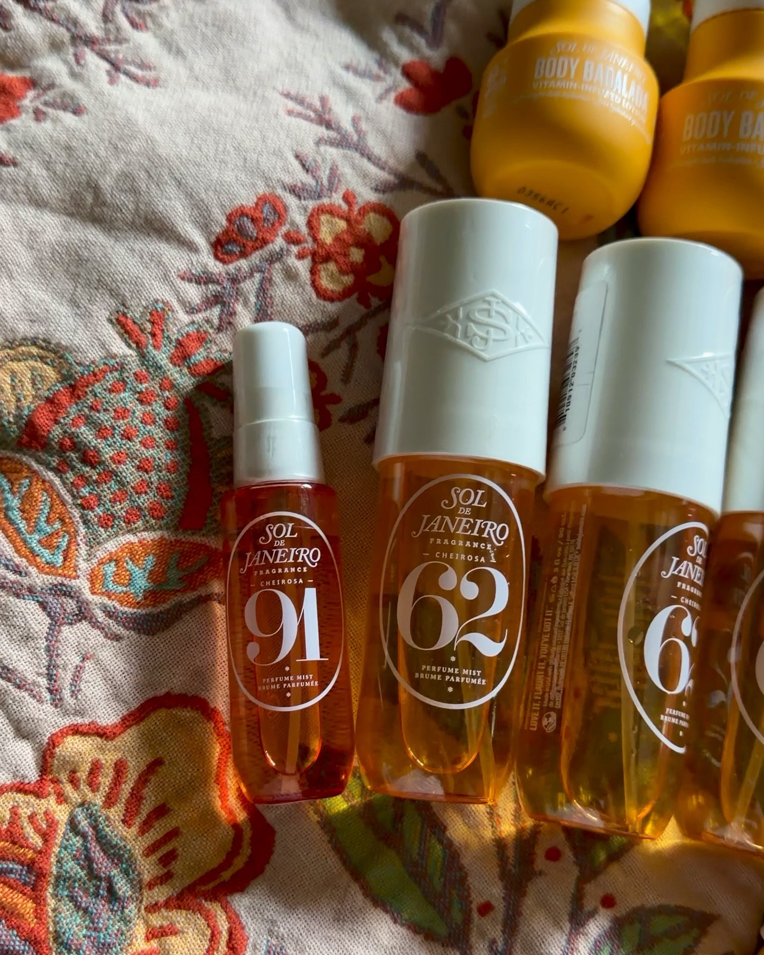 Forever obsessed with Sol de Janeiro. The scents, the glow, the way it instantly feels like summer in a bottle… nothing compares. My entire house, car, and body basically smell like Brazilian Bum Bum Cream and Cheirosa 62 at this point and I’m not even sorry about it 🤍✨☀️

If you know, you know. Every single scent just gives clean girl, beach vacation, confident, happy energy and I will repurchase forever. #SolDeJaneiro #SephoraFinds #BeautyFavorites #CleanGirlAesthetic #SummerVibes

#LTKselfcare #LTKBeauty #LTKmorningroutine
