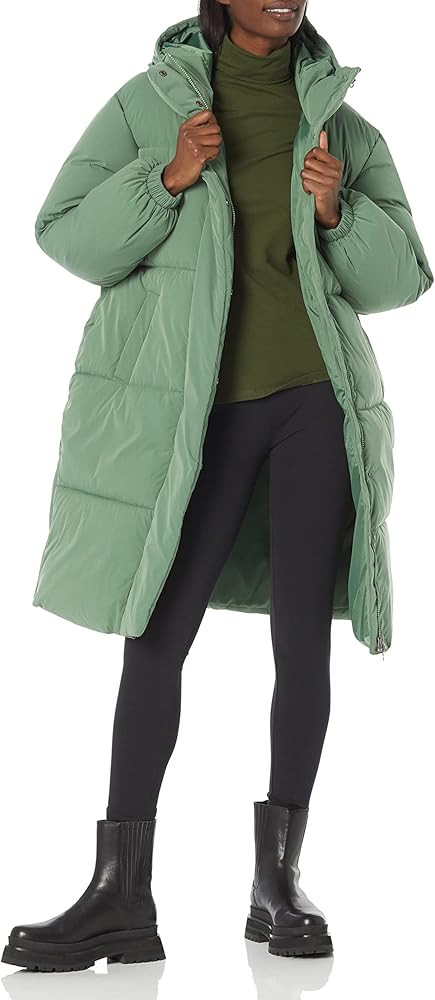 Amazon Essentials Women's Oversized Long Puffer Jacket (Available in Plus Size) | Amazon (US)