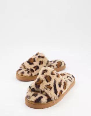 ASOS DESIGN Zack chunky slider slippers in leopard | ASOS (Global)
