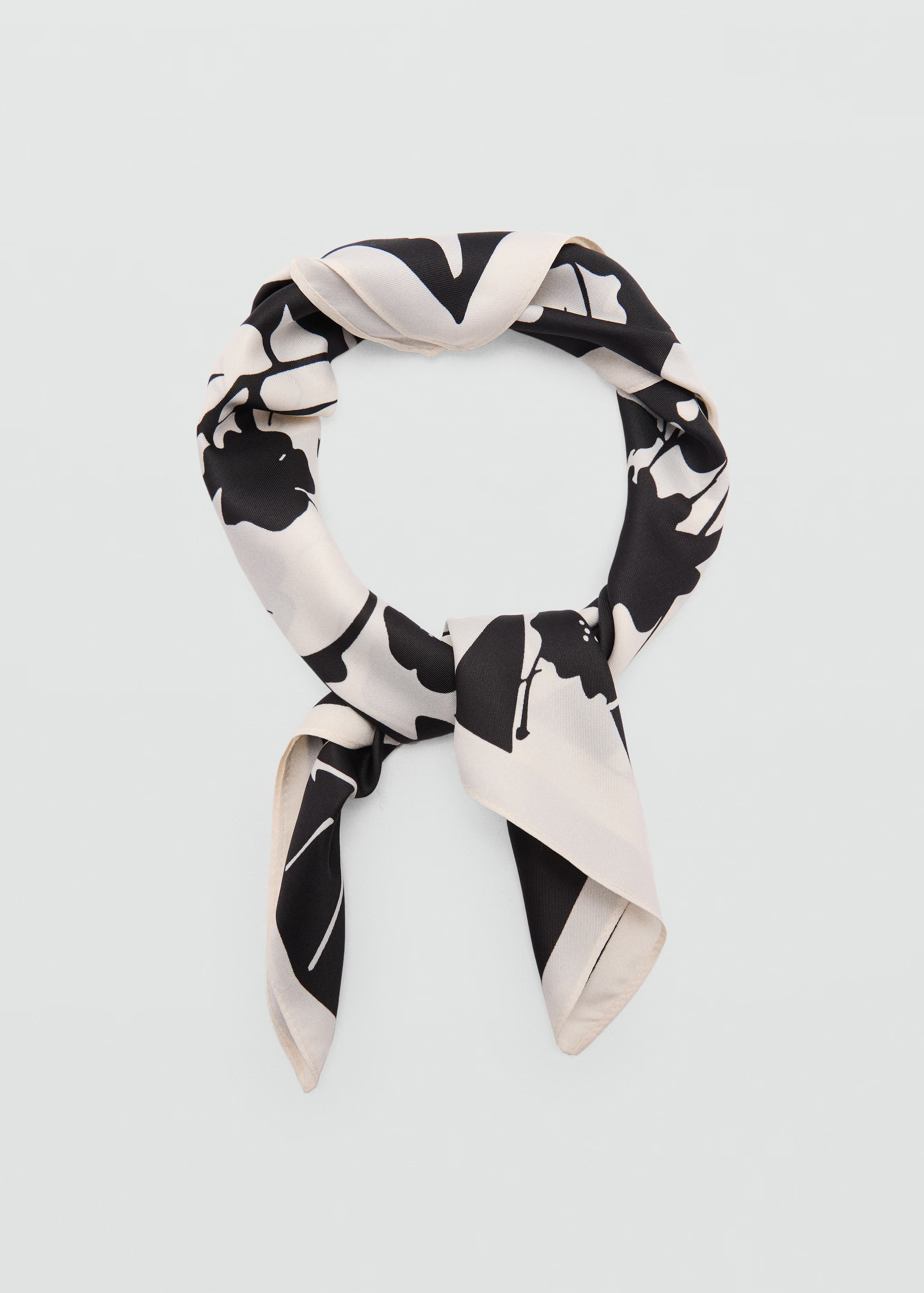 Floral printed scarf - Woman | MANGO USA | MANGO (US)