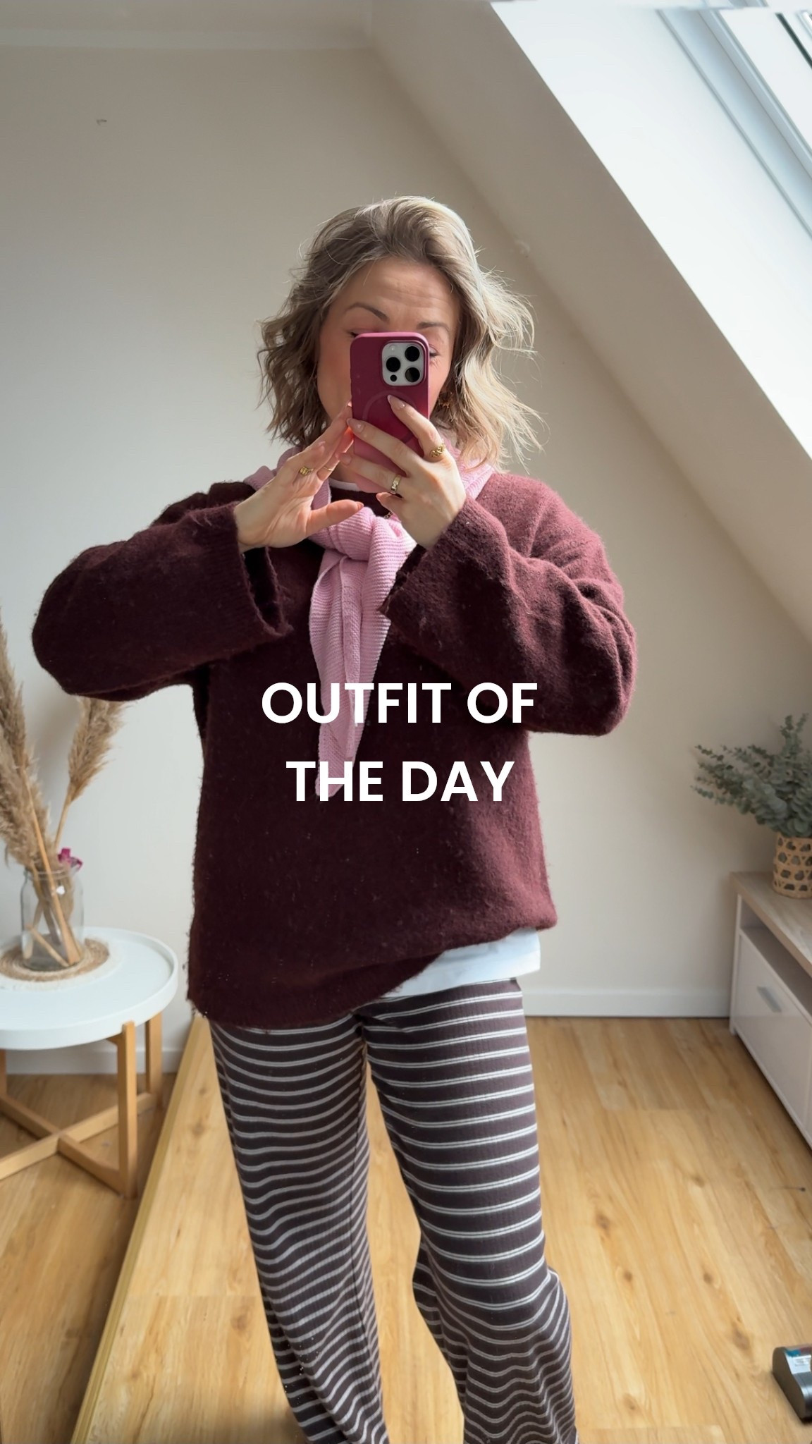 Outfit of the day in cozy 💕 #cozY #warm #Pullover #burgundy #strickpulli #baumwollhose #streifenhose #jerseyhose  