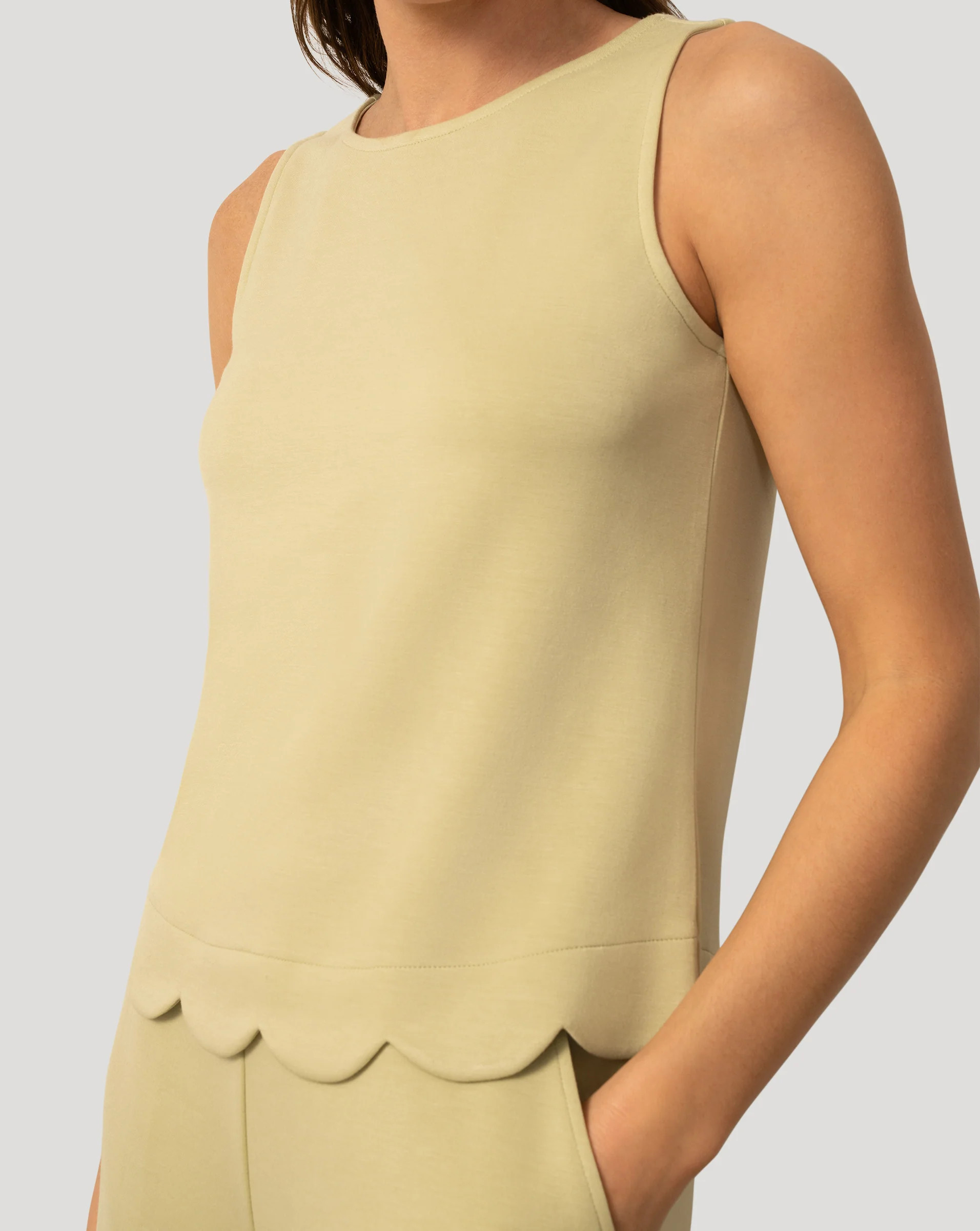 Scallop Trim Top and Capri Pant Set | Cable & Gauge