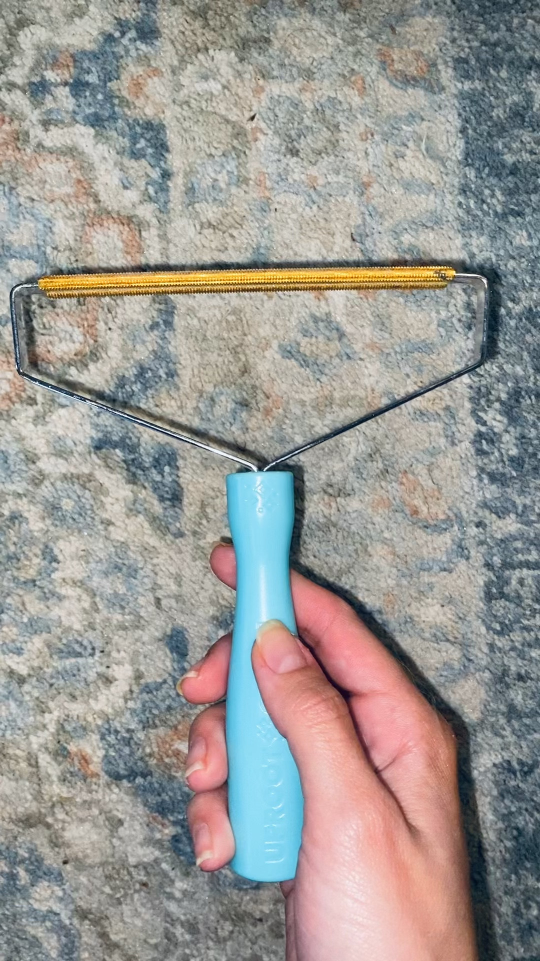 Uproot Clean Pro for pet hair removal🐶🐱🐾
I call it the ~carpet rake~
Even though I vacuum all the time, this is a game changer!! You need this!! I linked all the sizes below!

#LTKhome #LTKVideo