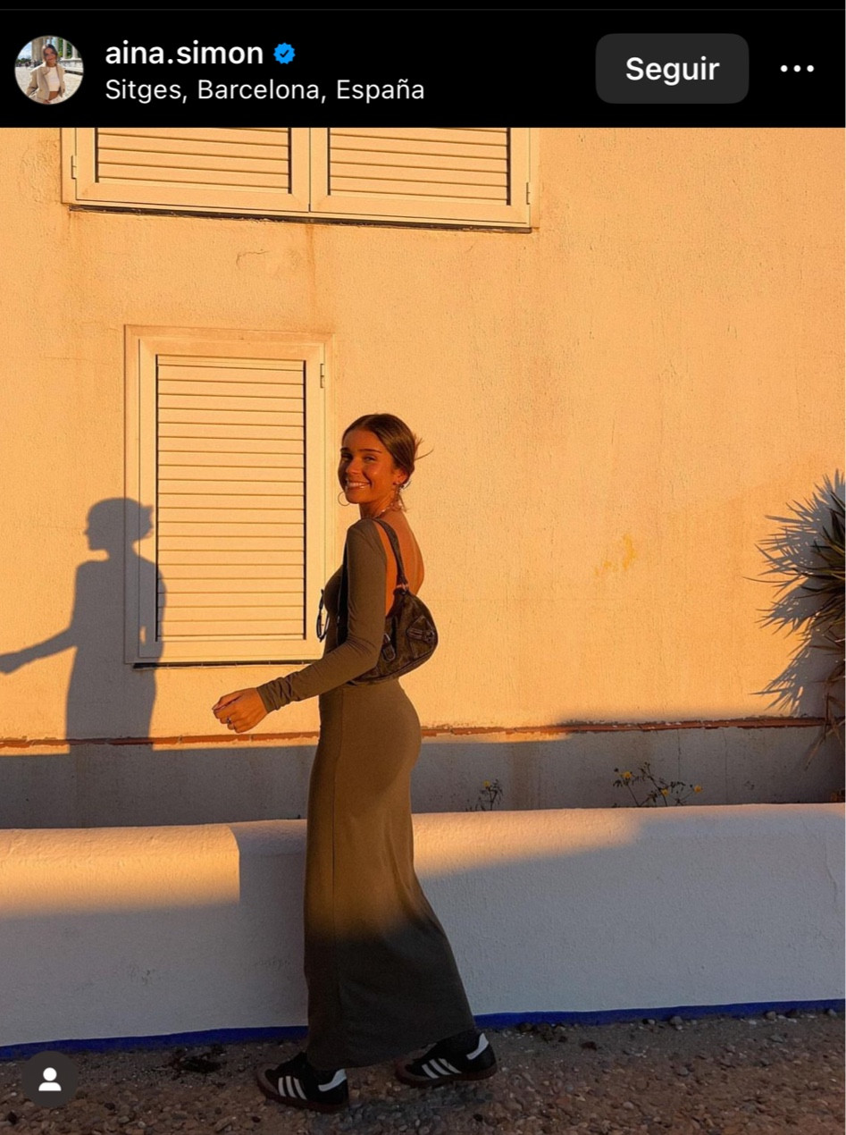 Pull Bear + Adidas samba 

#LTKstyletip #LTKtravel #LTKGiftGuide