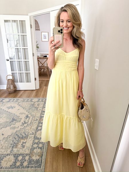 Hello. Summer! Gorgeous and easy to wear yellow maxi dress

#LTKfindsunder50 #LTKtravel #LTKxTarget