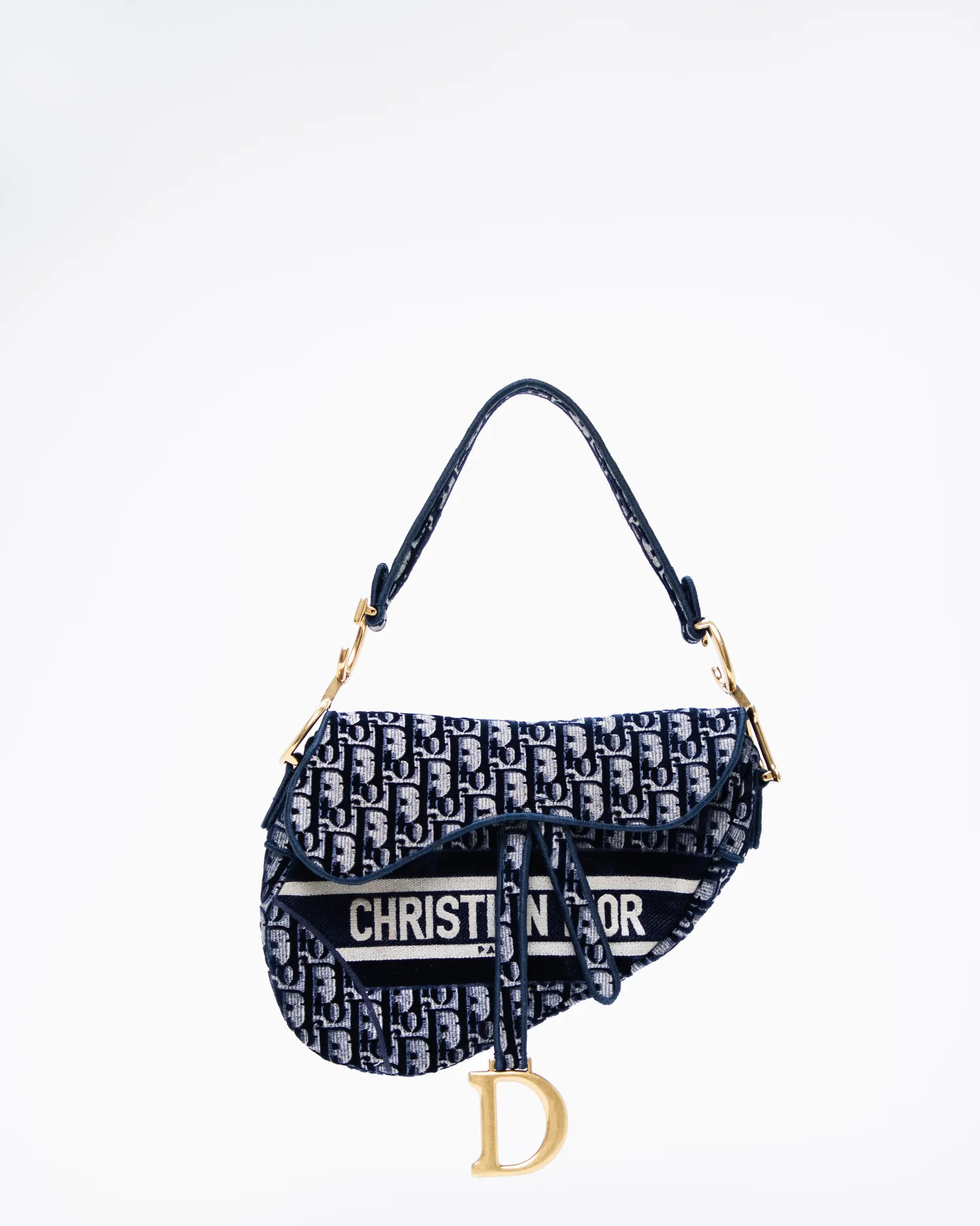 Velvet Oblique Saddle Bag | Vivrelle