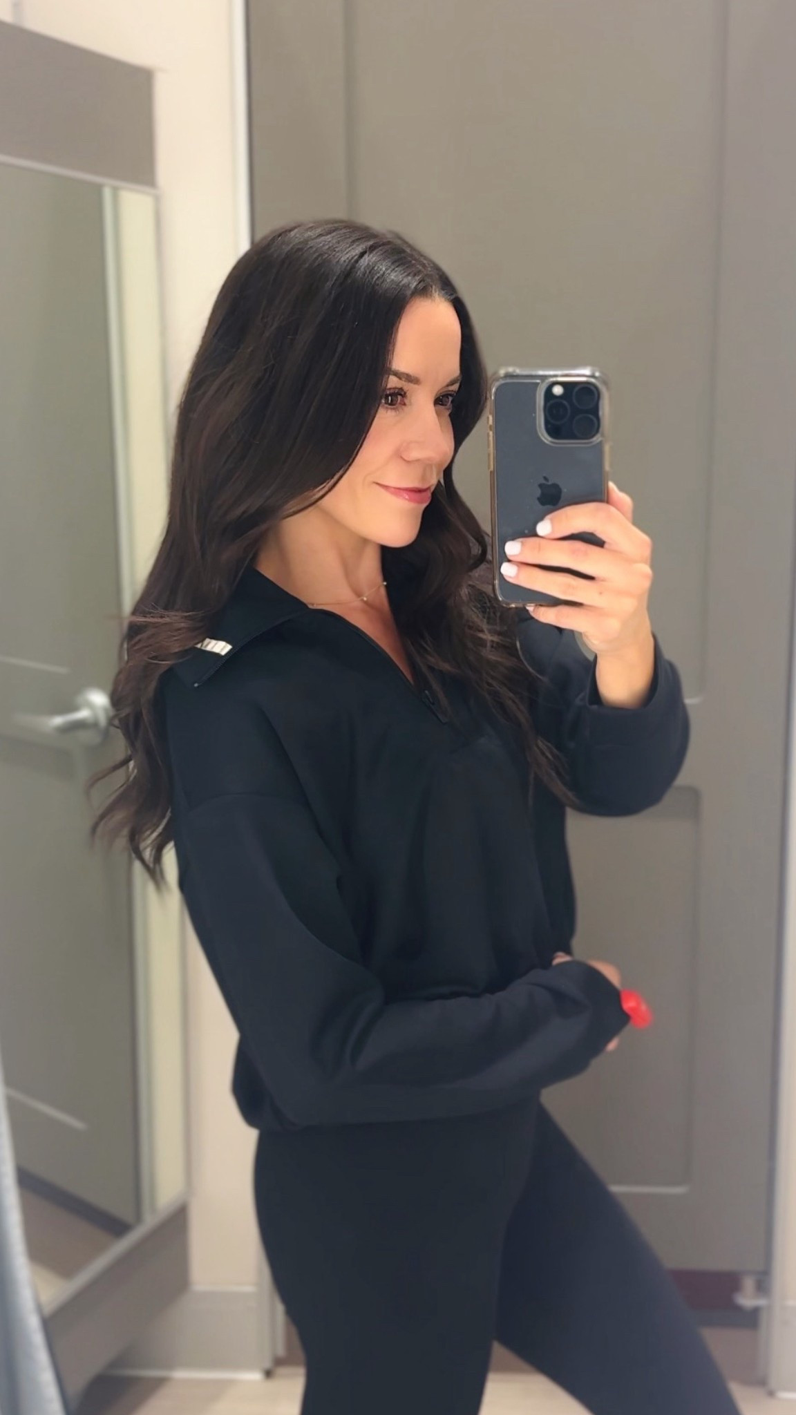 This is the softest pullover and I love the bubble hem! Other must-have features: collared neckline, 1/4-length zippered front, drop-shoulder long sleeves, ribbed cuffs, relaxed fit! 

#LTKmorningroutine #LTKfitnessgoals #LTKActive