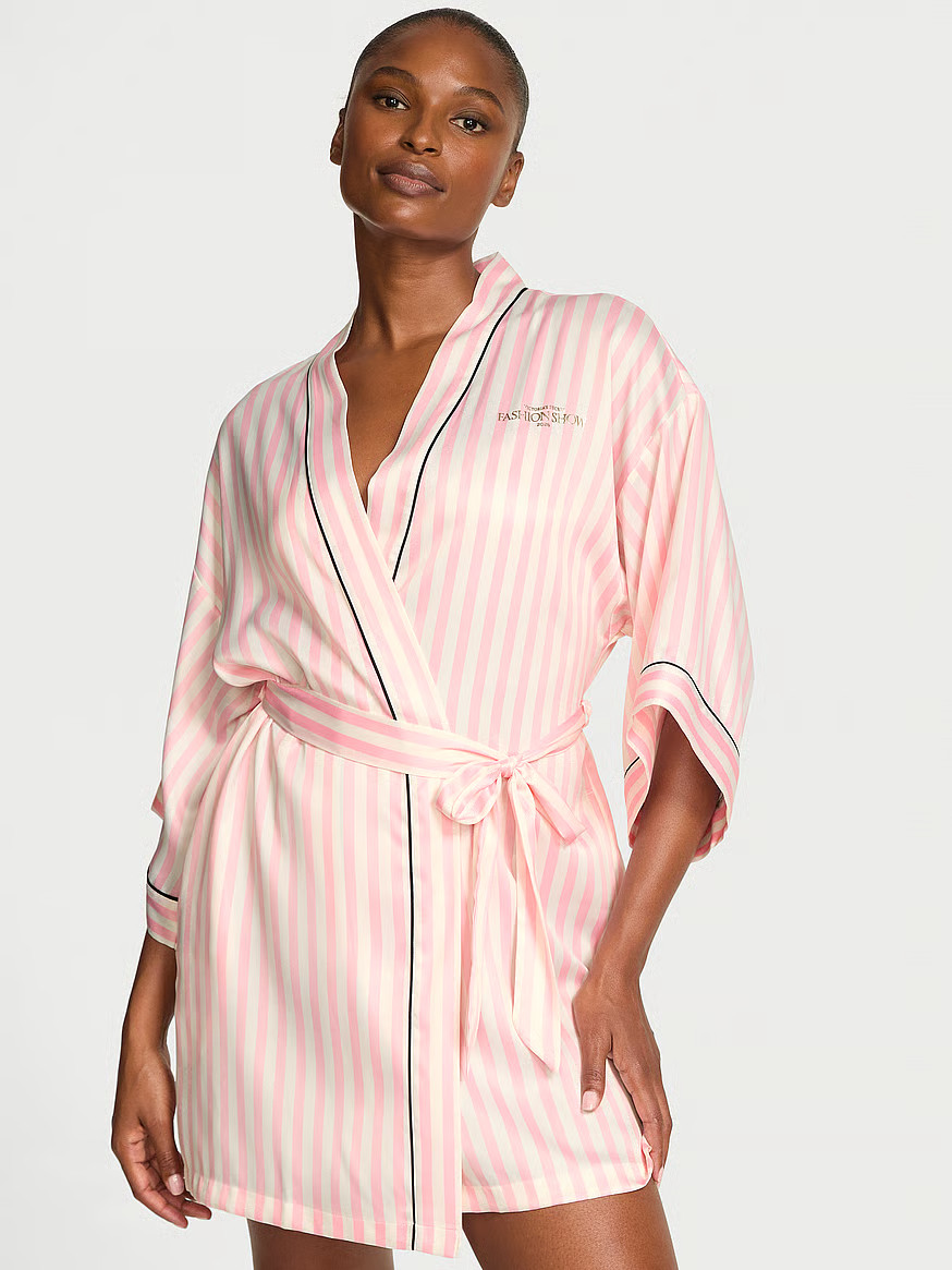 Satin Short Piped Robe | Victoria's Secret (US / CA )