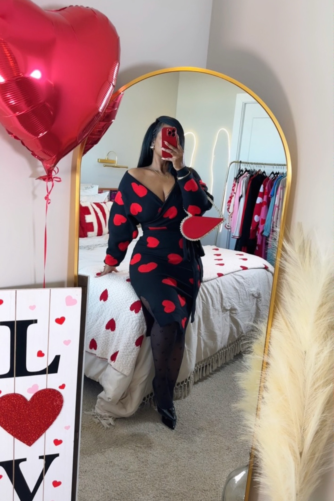 Valentine’s Day Finds❣️
Heart sweater dress and heart tights❤️

#LTKStyleTip #LTKSeasonal #LTKFindsUnder100
