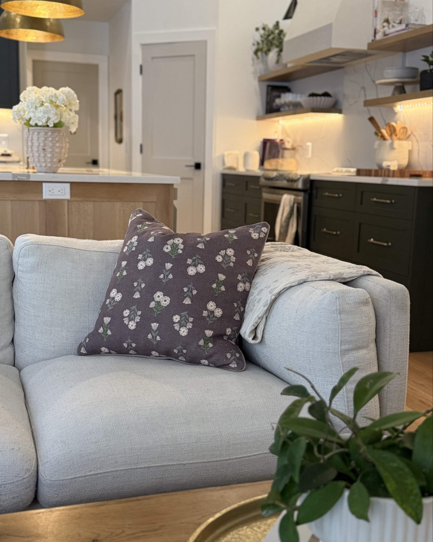 Wayfair Spring Cyber Sale Coming up!

#LTKSpringSale #LTKSaleAlert #LTKHome