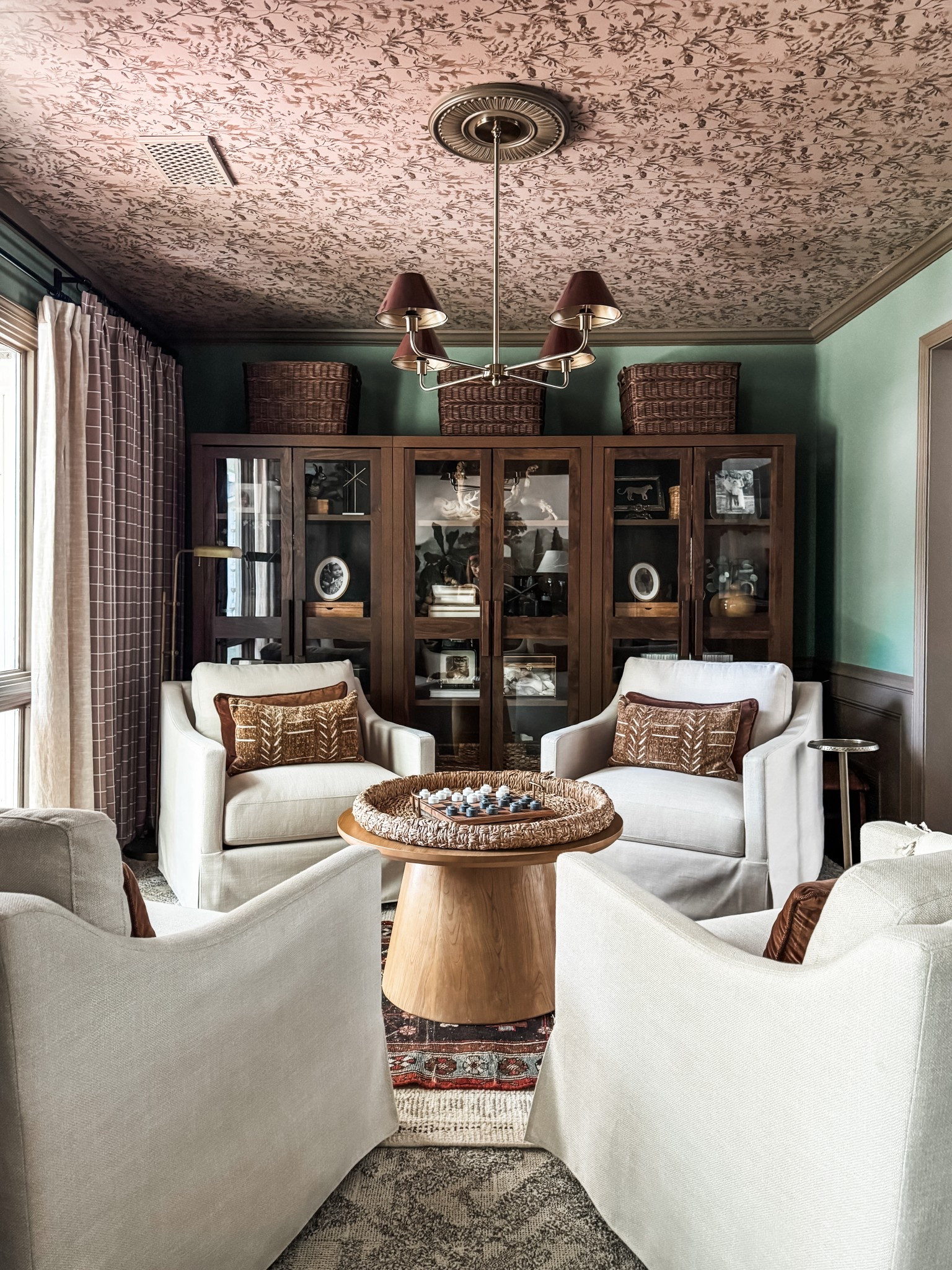 Cozy sitting room 

#LTKStyleTip #LTKHome