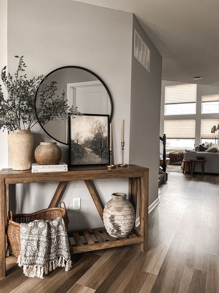 Entryway console styling✨

Entryway Table Decor | Spring Decor | Faux Florals | Pottery Barn Vase | Neutral Decor

#LTKstyletip #LTKhome