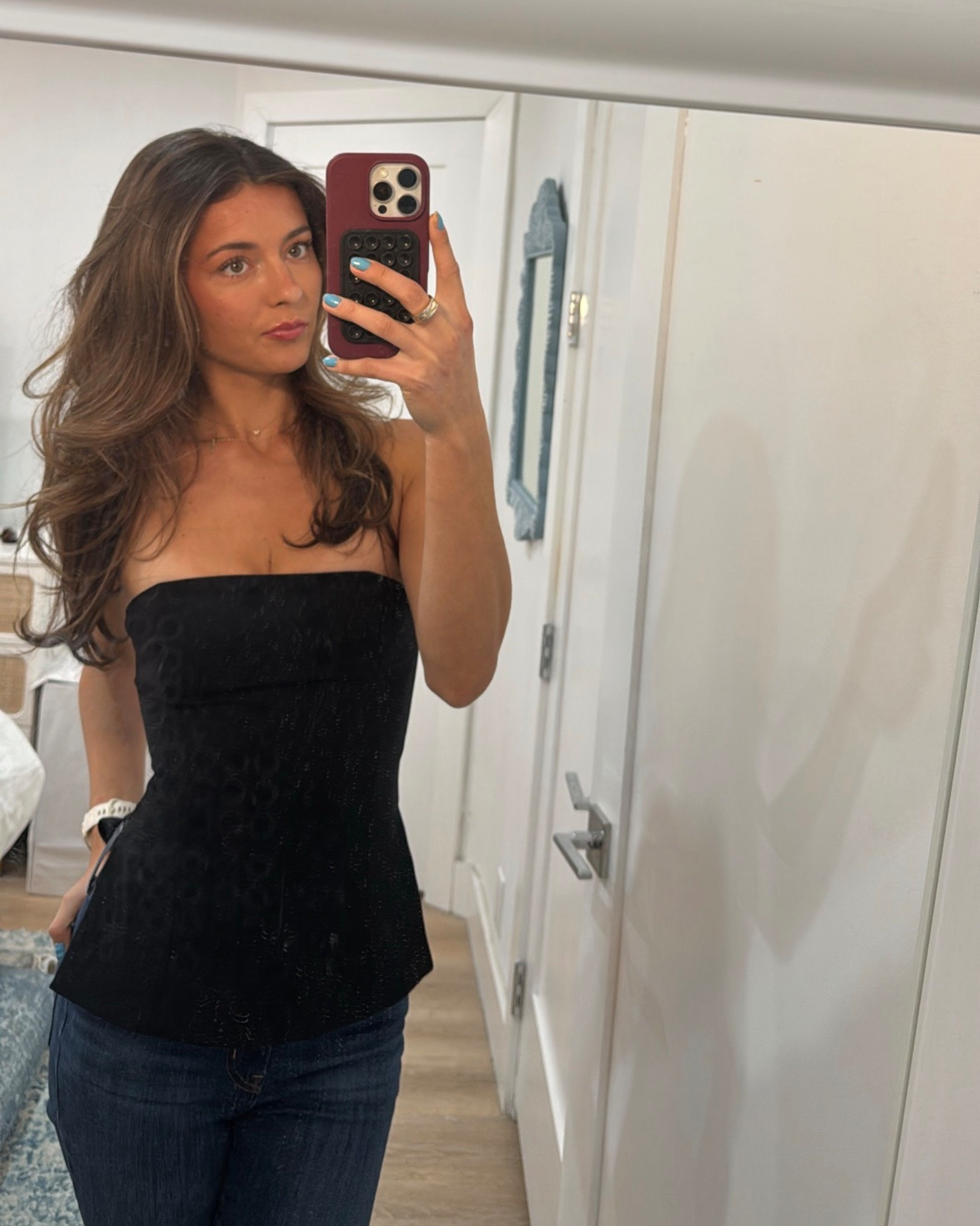 Easy classic going out outfit. Can dress up with a heel or down with a sneaker  #goingout #nightout #aritzia #levis