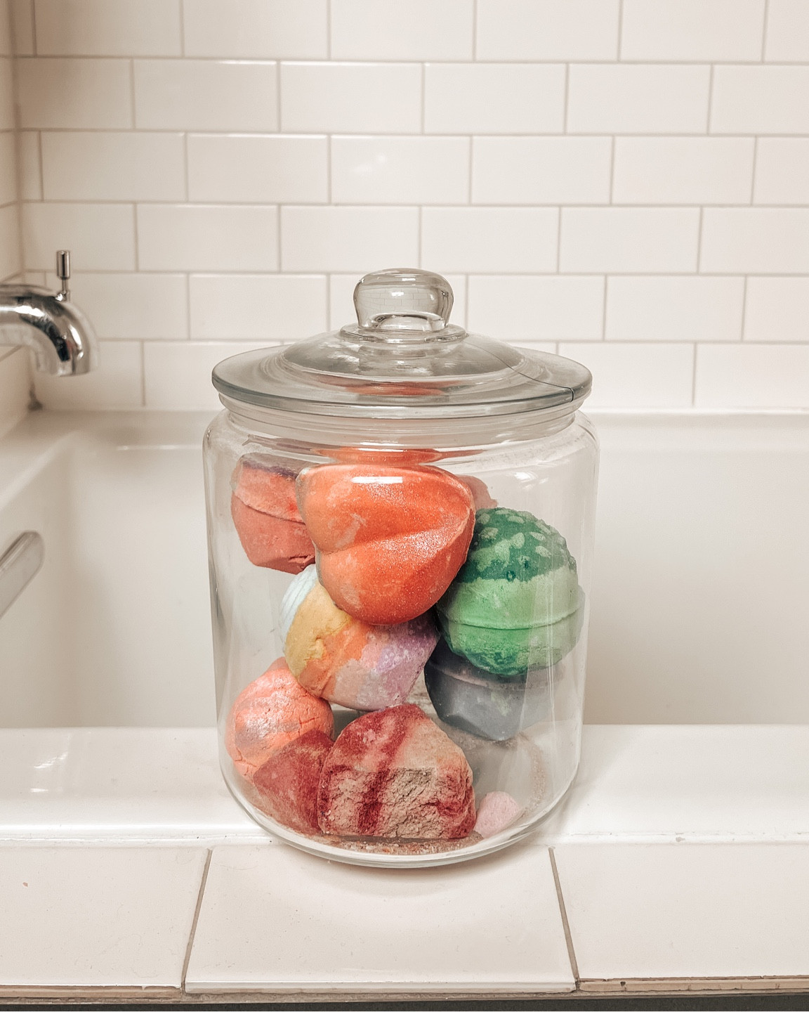 Love this storage jar!