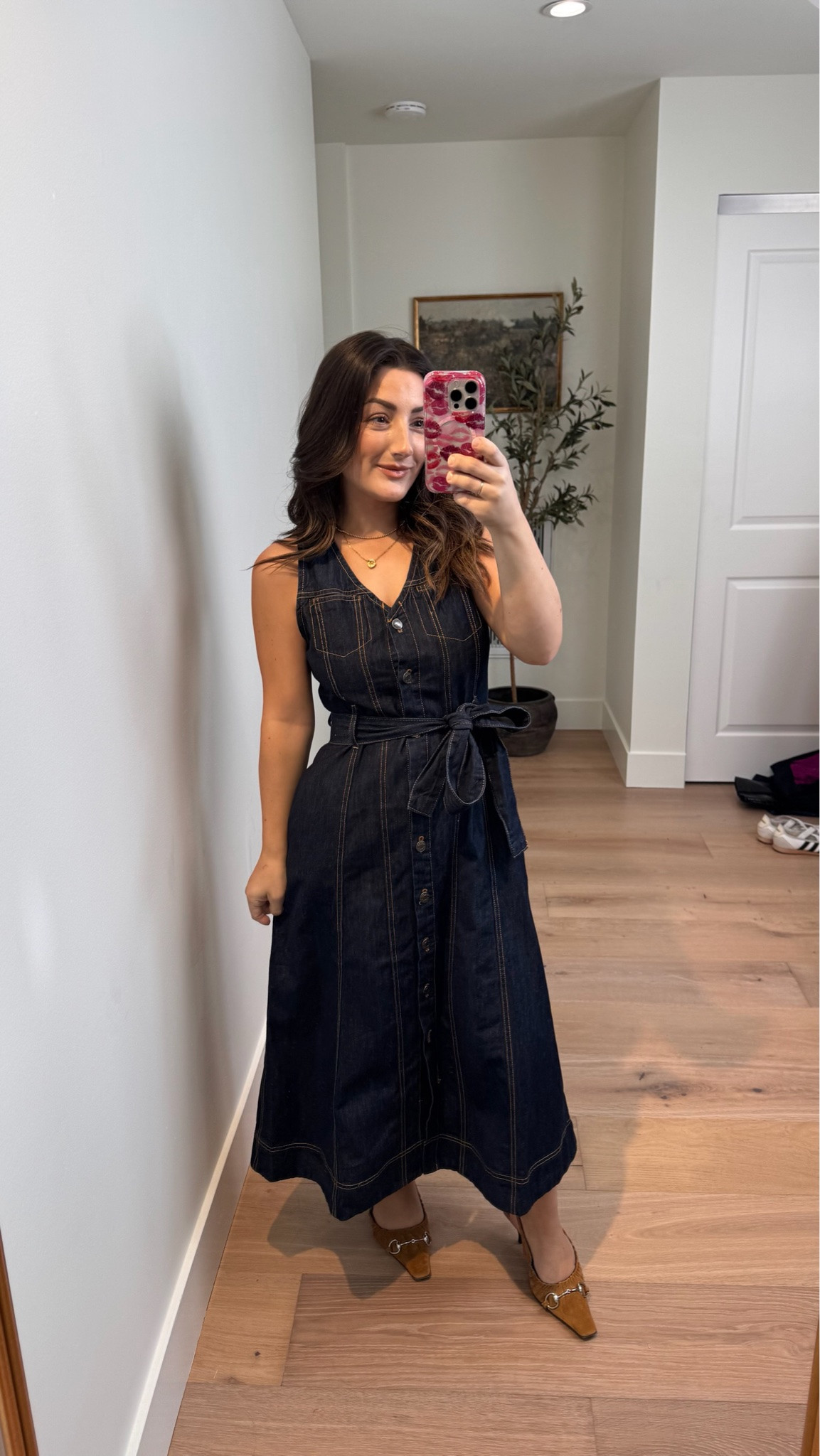 Dark wash denim midi dress 
Size small
5’0” 135lbs