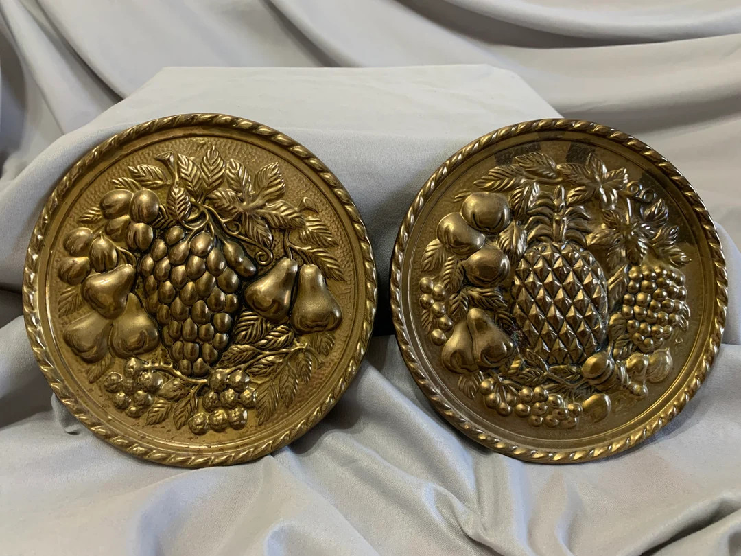 Peerage Brass 6 inch Wall Plates Embossed Friuit Pineapple and Grapes Made in England wall plaque... | Etsy (US)