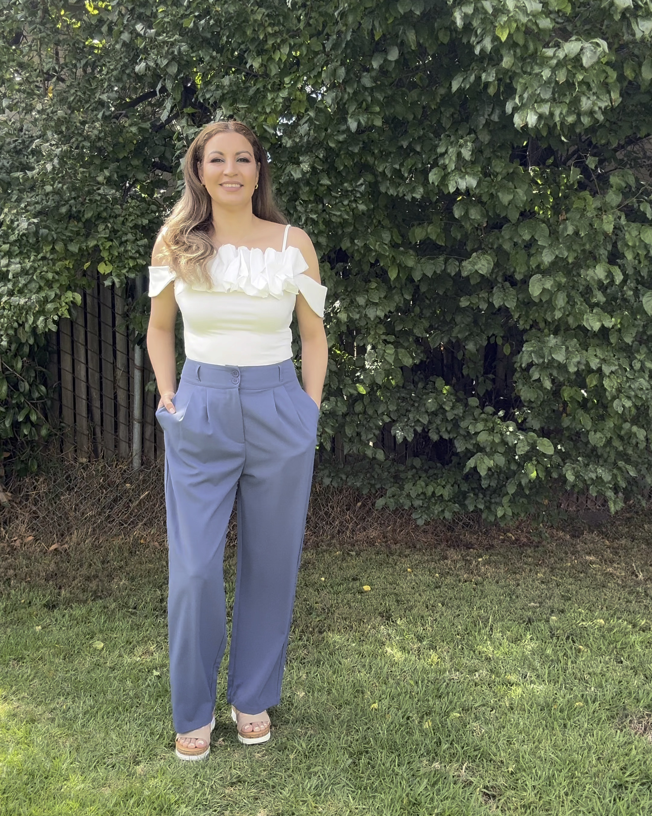 High Waisted Button Zipper Plicated Side Pocket Shirred Straight Leg Work Pants
Deep Sea Gray Blue/M(regular)

#LTKBeauty #LTKStyleTip #LTKVideo