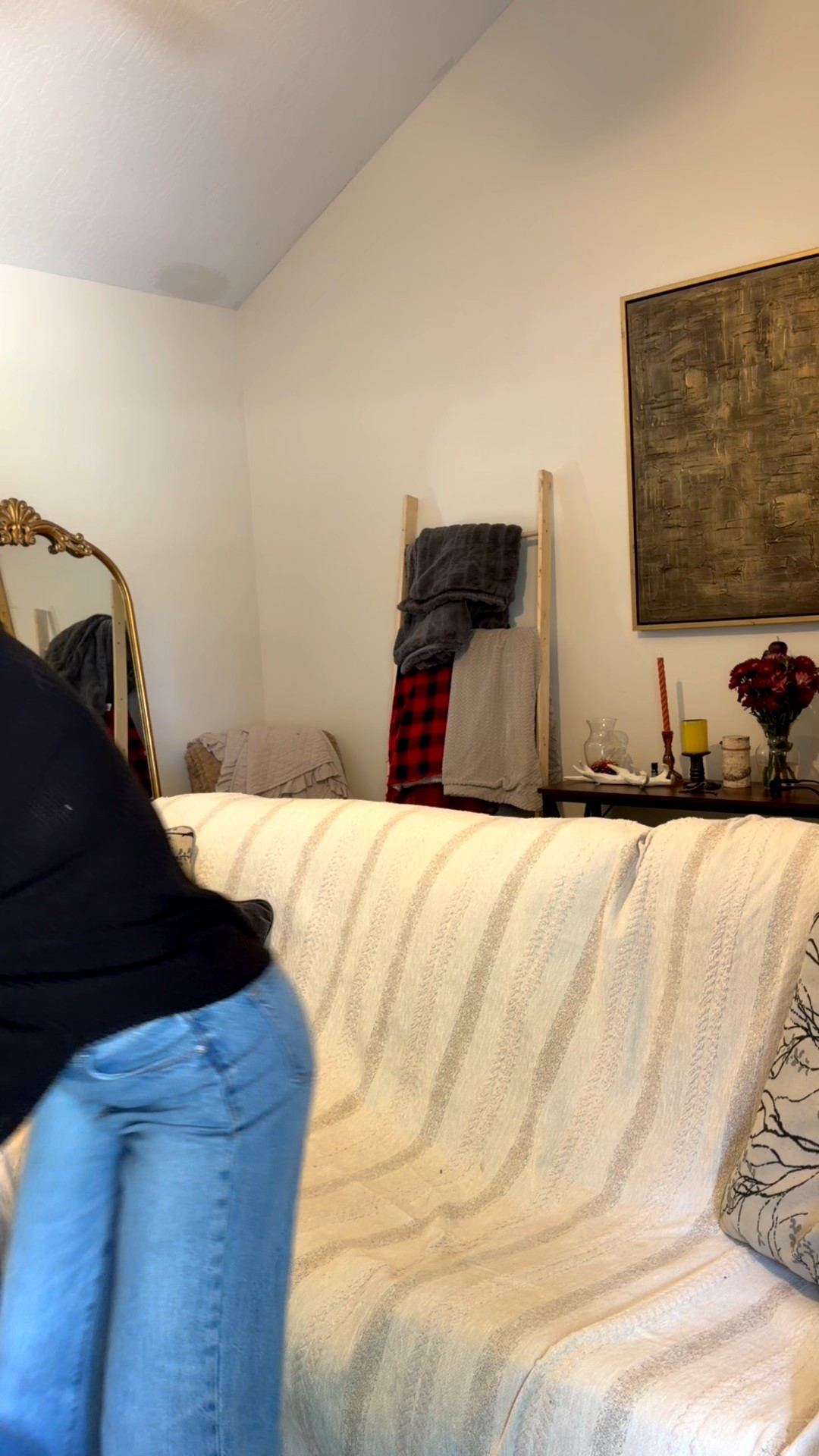 From Nap Time watches and Toddler TV shows to Bedtime Binges, @frndlytv *is* the go-to streaming service that’s family and wallet friendly. Get 7 days free now, and $6.99 after that. Obviously I’m a fan of the History Channel (gotta teach Graham about those aliens sooner or later). I try to limit screen time as much as I can, but when we do use tv, we like it as a tool instead of a pacifier. I love that FrndlyTV has some great options for us to watch together as a family 🧑‍🧑‍🧒