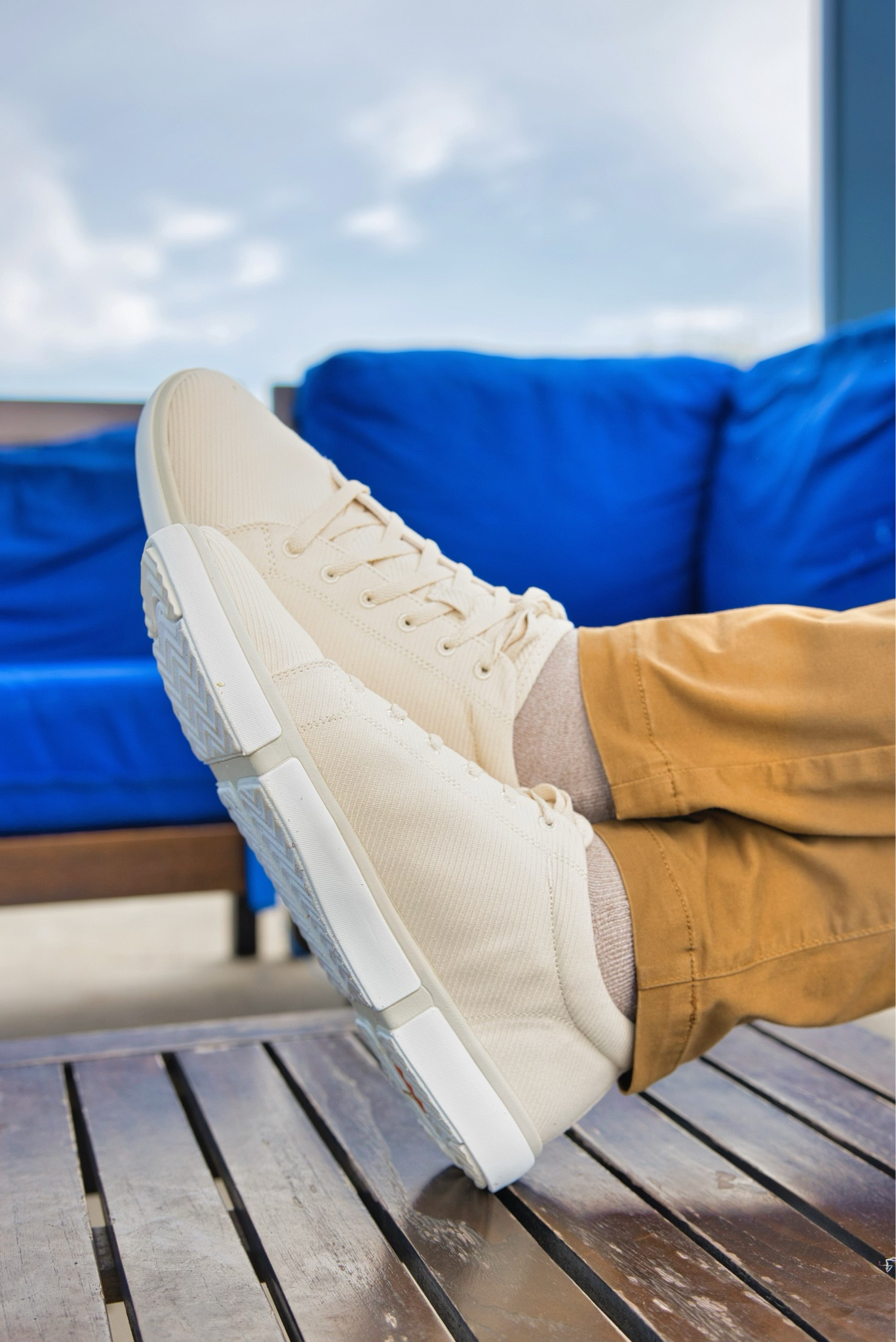 Just kicking it the best way we know how! In our comfiest @hushpuppiesshoes from @dsw.
#MyDSW