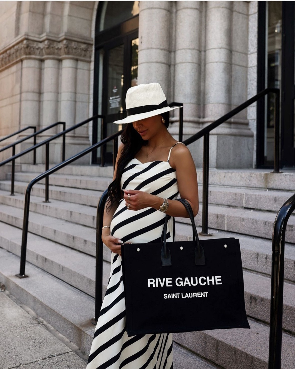 Summer dress under $100!
Abercrombie stripe dress wearing an XS petite (runs large)
Saint Laurent Rive Gauche tote
Nordstrom white heels under $100 run TTS



#LTKShoeCrush #LTKFindsUnder100 #LTKStyleTip