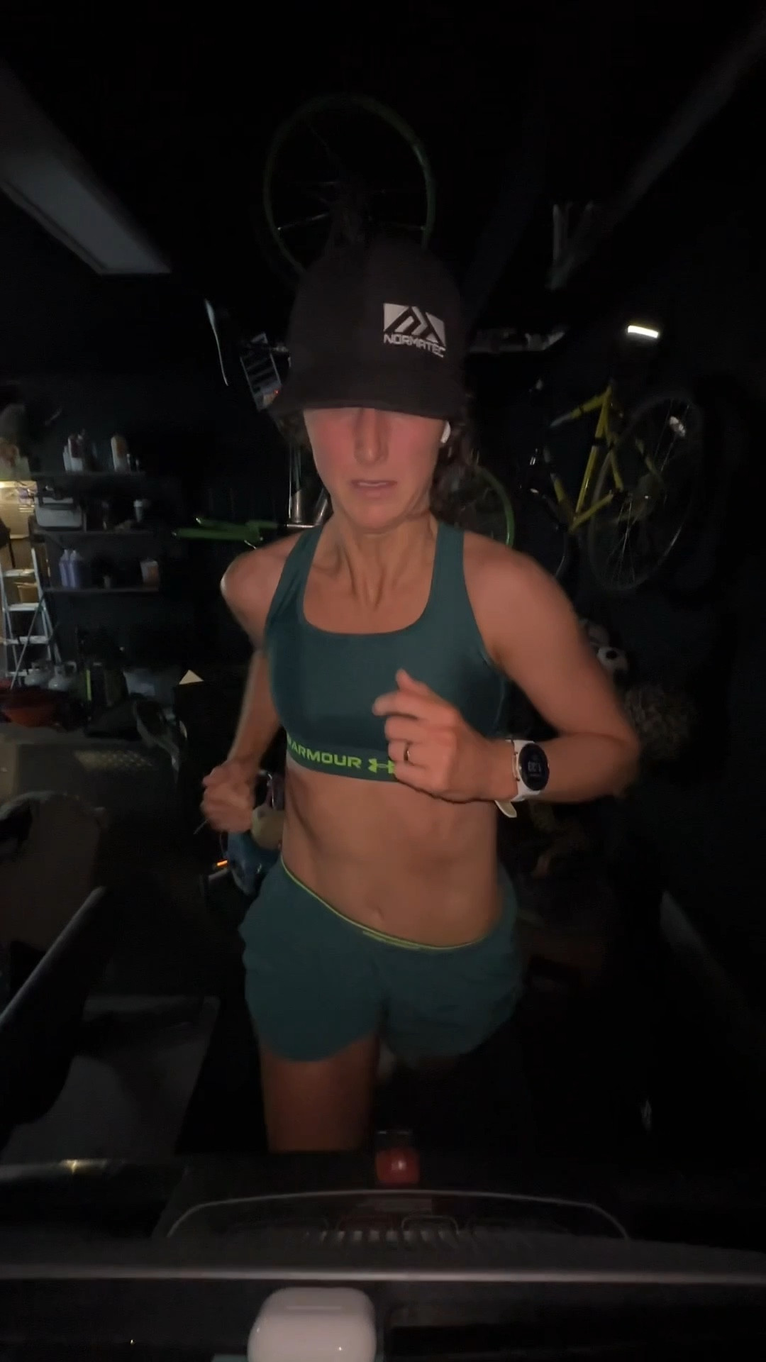 This set held up for my 9 mile workout on the treadmill this morning at 5:30. I’m loving these shorts and have in more colors too!

Shorts I got a size medium but they are slighty big and probably could have used a small.
Bra is a size small