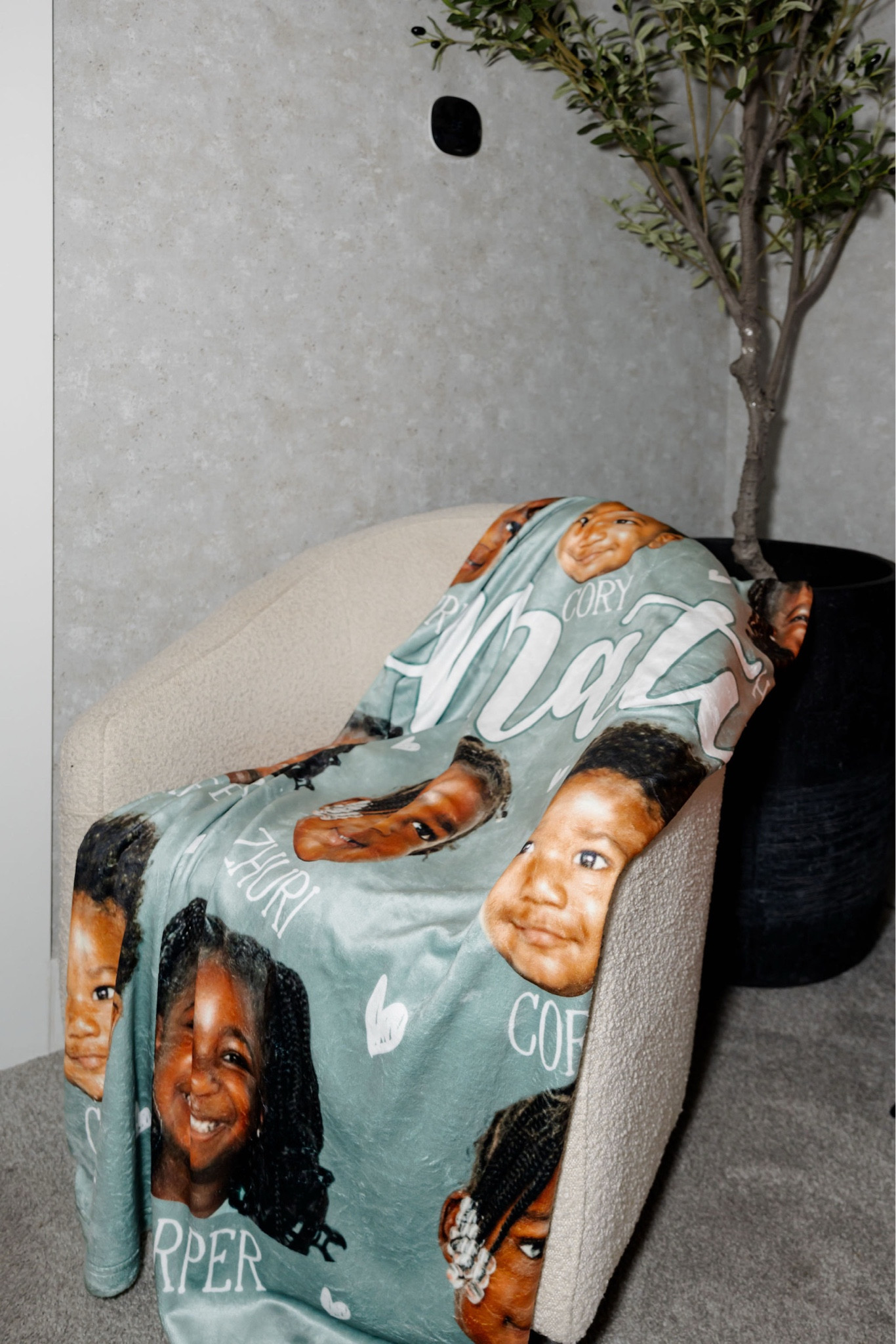 Under $30 Custom face blanket as a gift for my mom! Create your blanket for a loved ones gift this holiday!

#LTKGiftGuide #LTKHoliday #LTKFindsUnder50