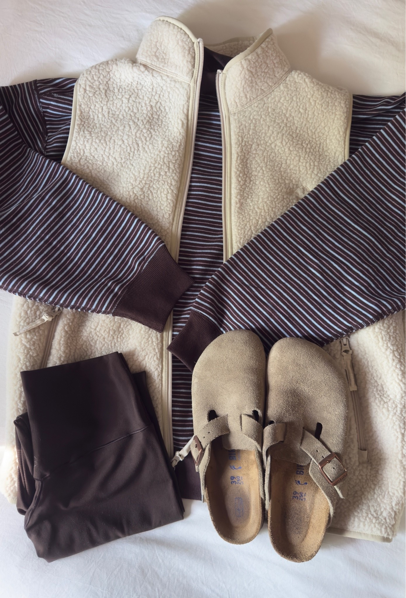 Mockneck + Aritzia vest 🤎 

#cozy #comfy #fall #earlyfall #fallfashion #fallaesthetic #vest #polartec #aritzia #abercrombie #stripes

#LTKootd #LTKSeasonal