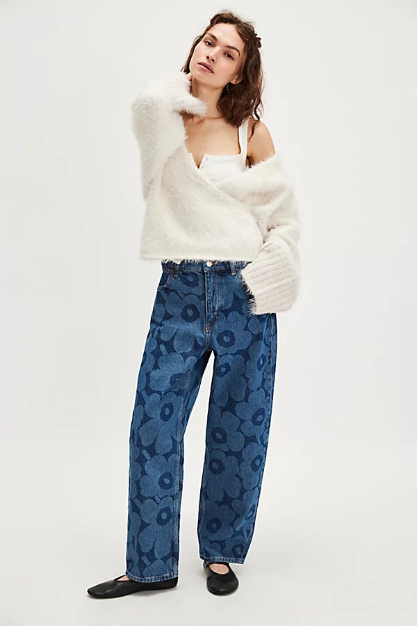 Jeans Marimekko Maridenim Barrel Unikko en Bleu Céruléum, pour femme taille: 30 chez Free People | Free People FR