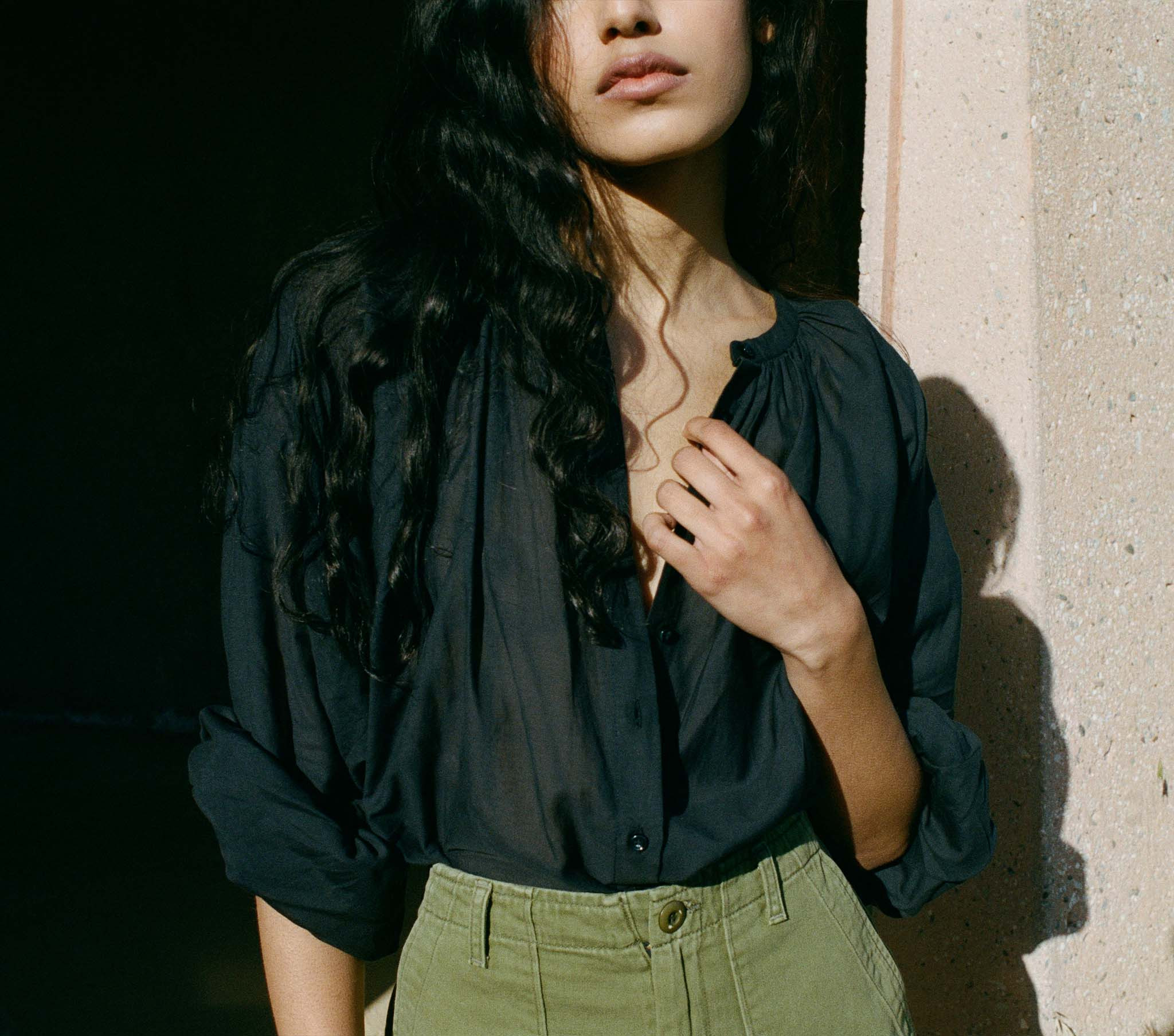 The Jane Blouse - Navy | DÔEN | DOEN