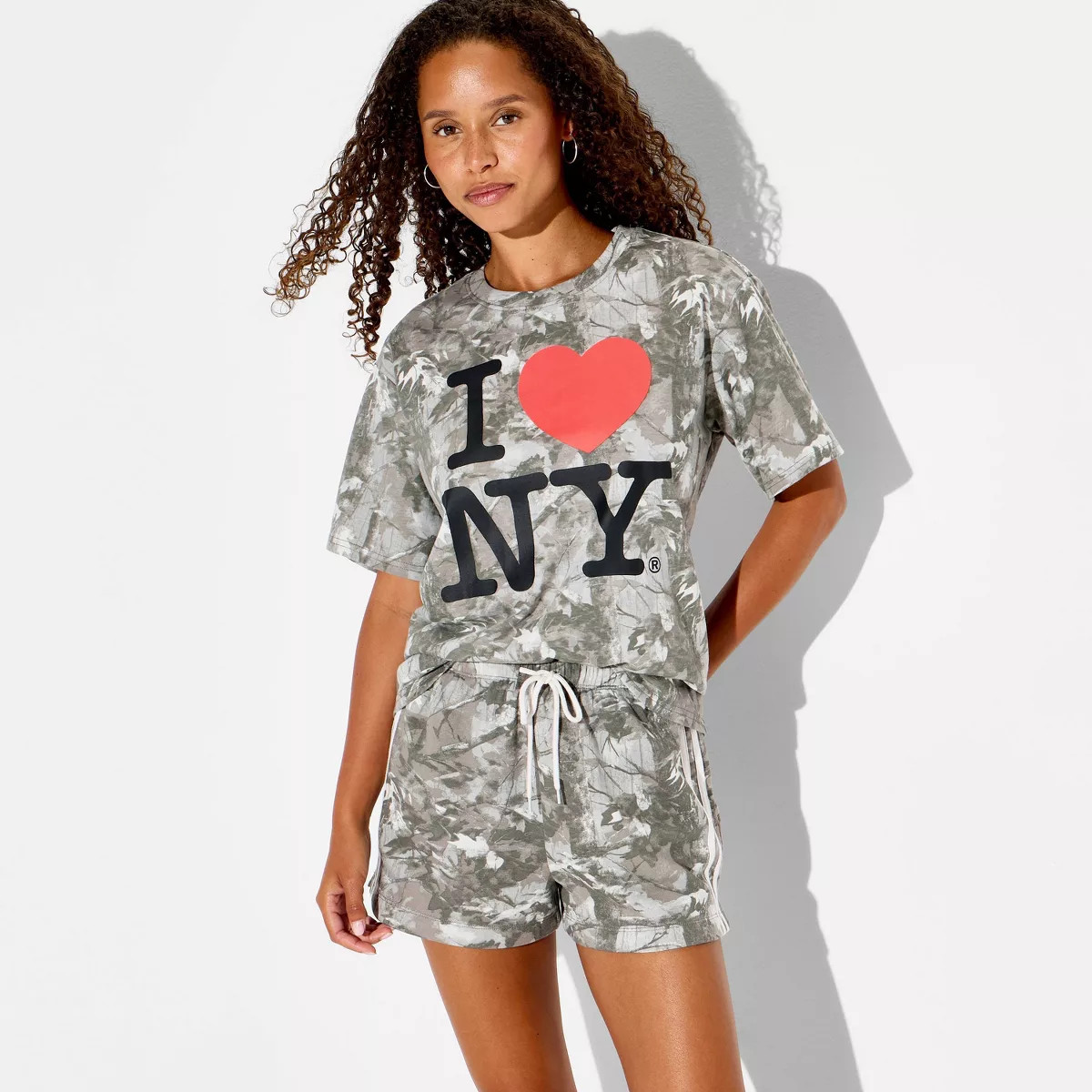 Women's Tree Camo Fleece Graphic Pull-On Shorts - Green M | Target
