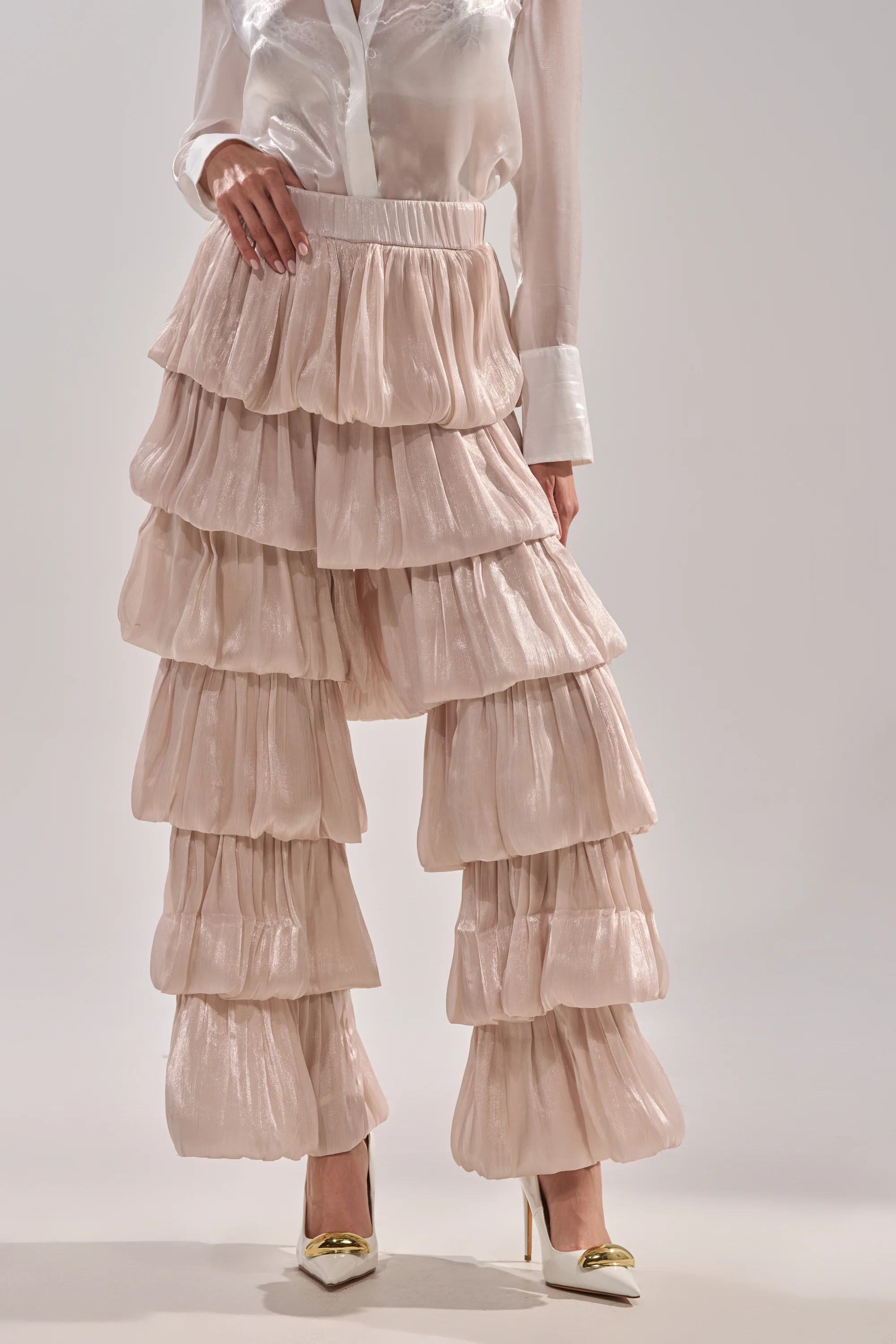 STAR OF THE NIGHT FLOUNCY PANT IN IVORY | AKIRA