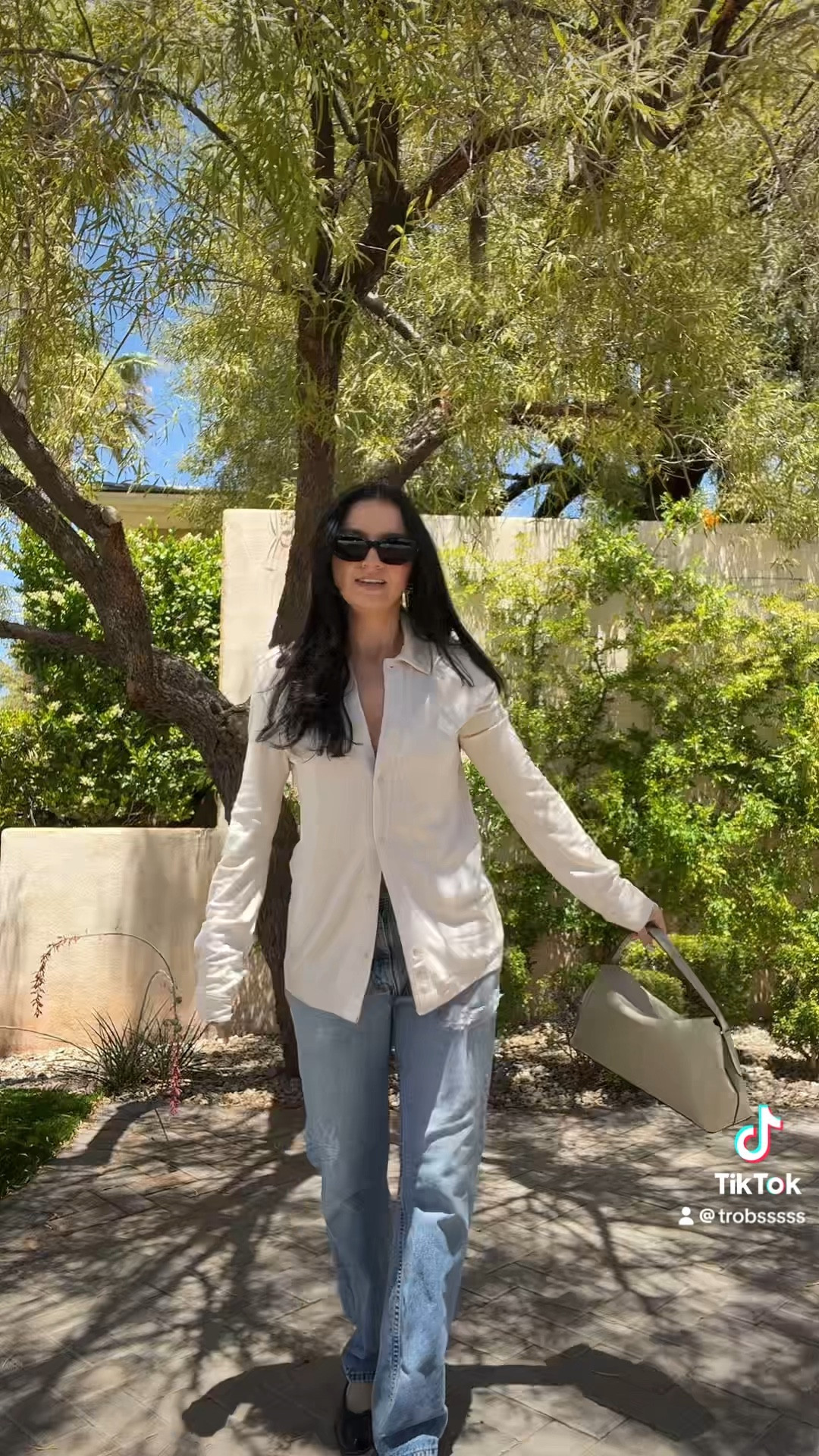 OOTD🤍✨

#LTKStyleTip #LTKGiftGuide #LTKItBag