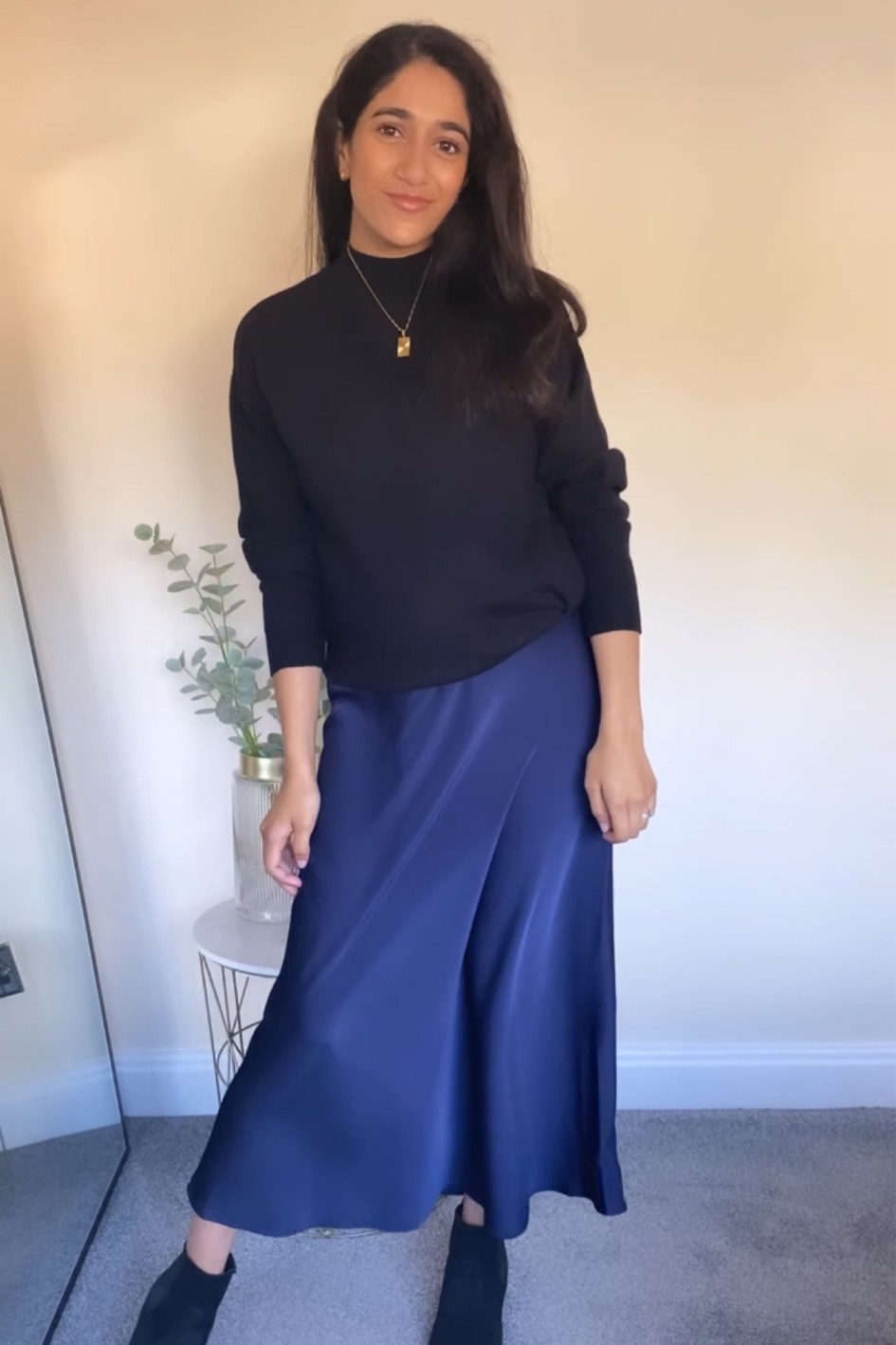 Love this bump-friendly / maternity evening or party outfit 🤰 the skirt is actually a dress (under £25) and is non-maternity but accommodates my bump comfortably! 

#LTKfit #LTKbaby #LTKbump