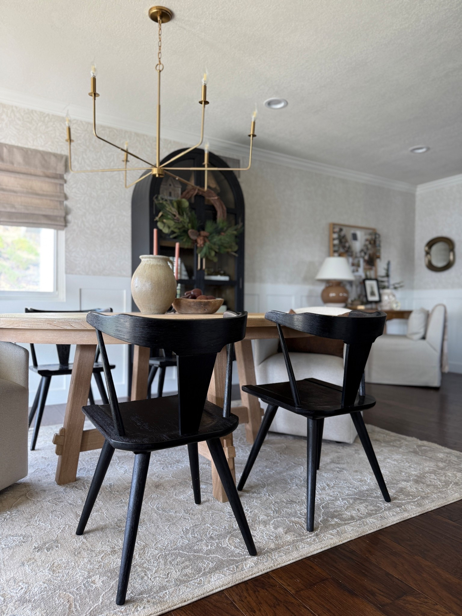 The Vintage Edit 892387 Light Beige/Seafoam/Cream (RZVE-2304) Area Rug
Rachel Zoe / Livabliss collection

#LTKHome #LTKCyberWeek #LTKSeasonal