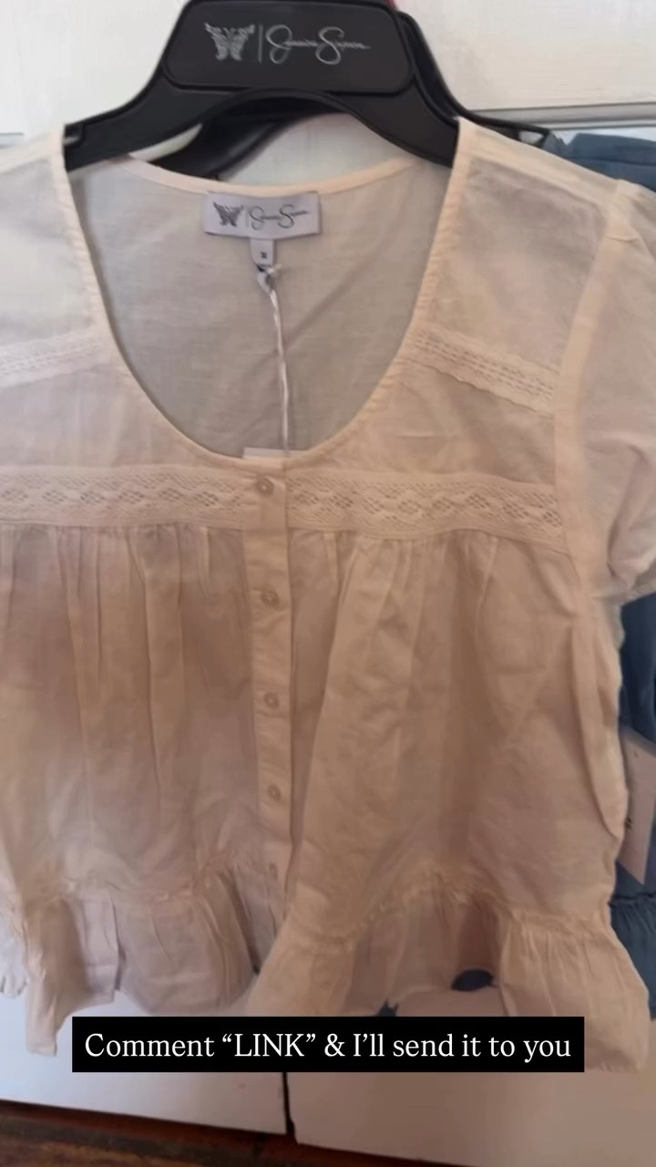 Elevated white cotton top and chambray denim top that are perfect for spring and summer! I got my true size medium

The pictures online do not do these tops any justice they are so cute in person!!


#LTKWorkwear #LTKOver40 #LTKstorytime