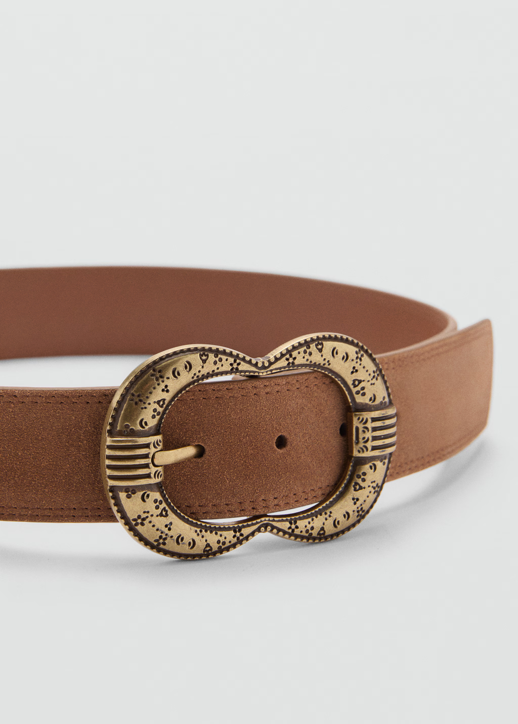 Buckle leather belt - Woman | MANGO United Kingdom | MANGO (UK)