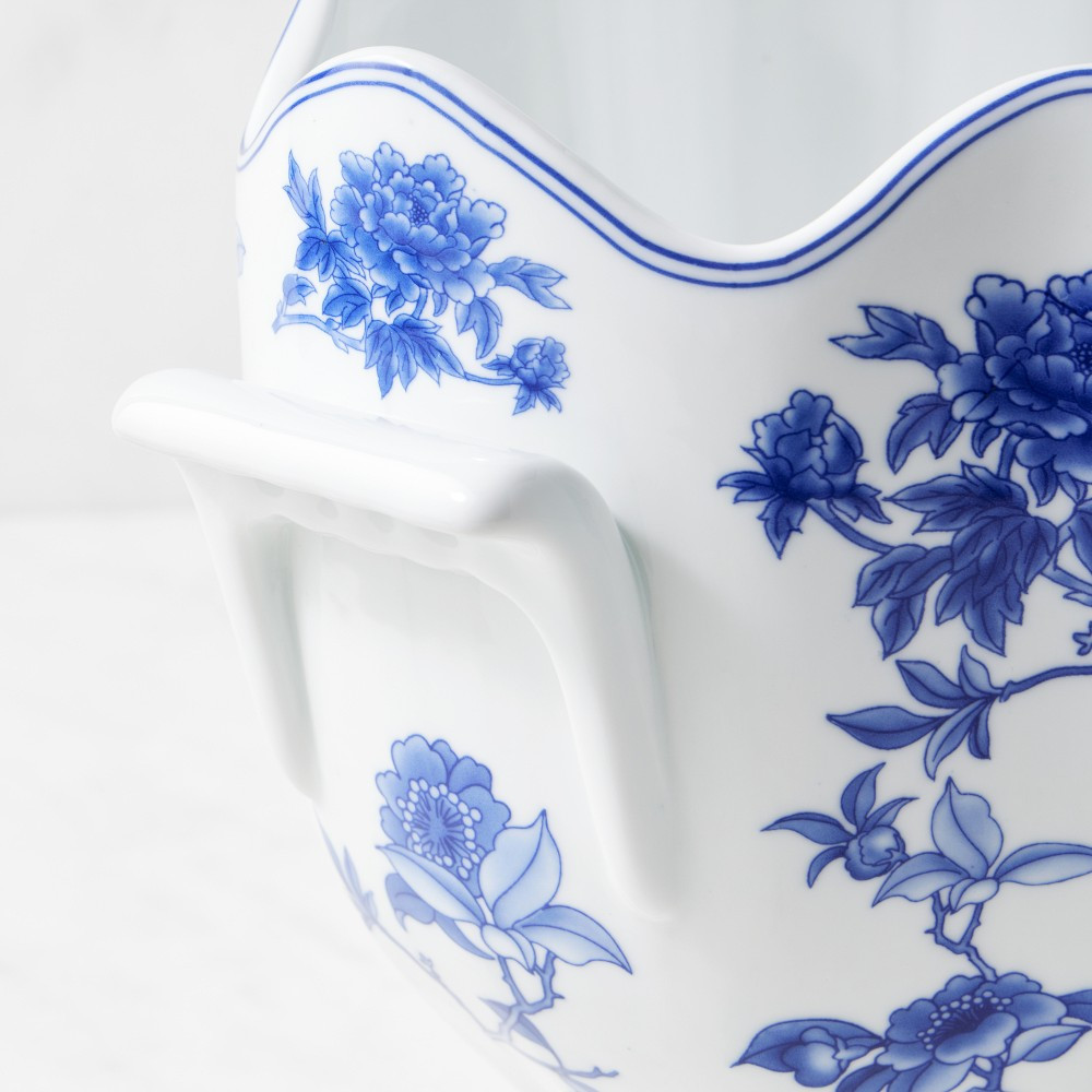 Chinoiserie Scallop Vessel | Williams-Sonoma